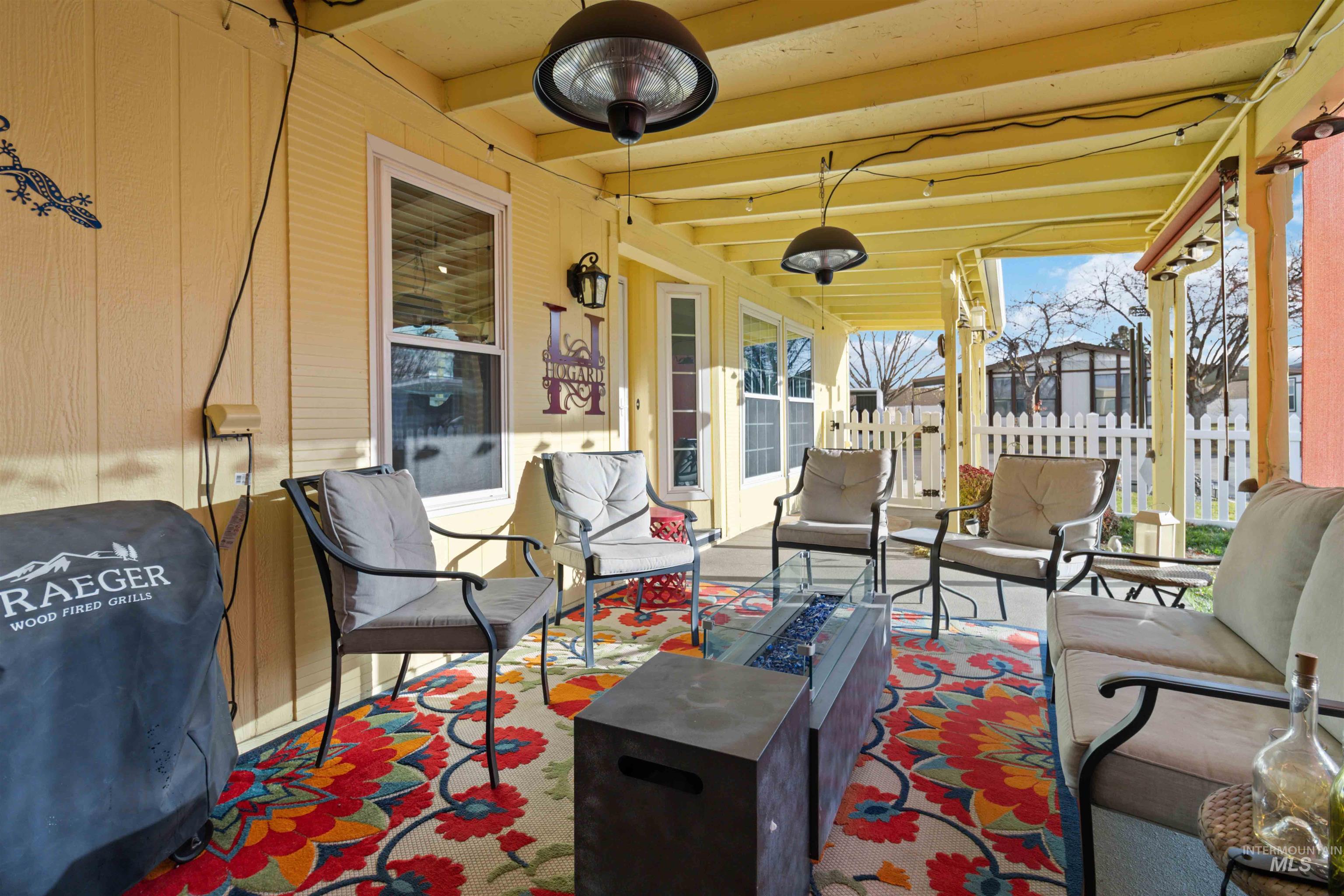 138 Rainbow Dr, Boise, Idaho 83713, 2 Bedrooms, 2 Bathrooms, Residential For Sale, Price $249,900, 98969503