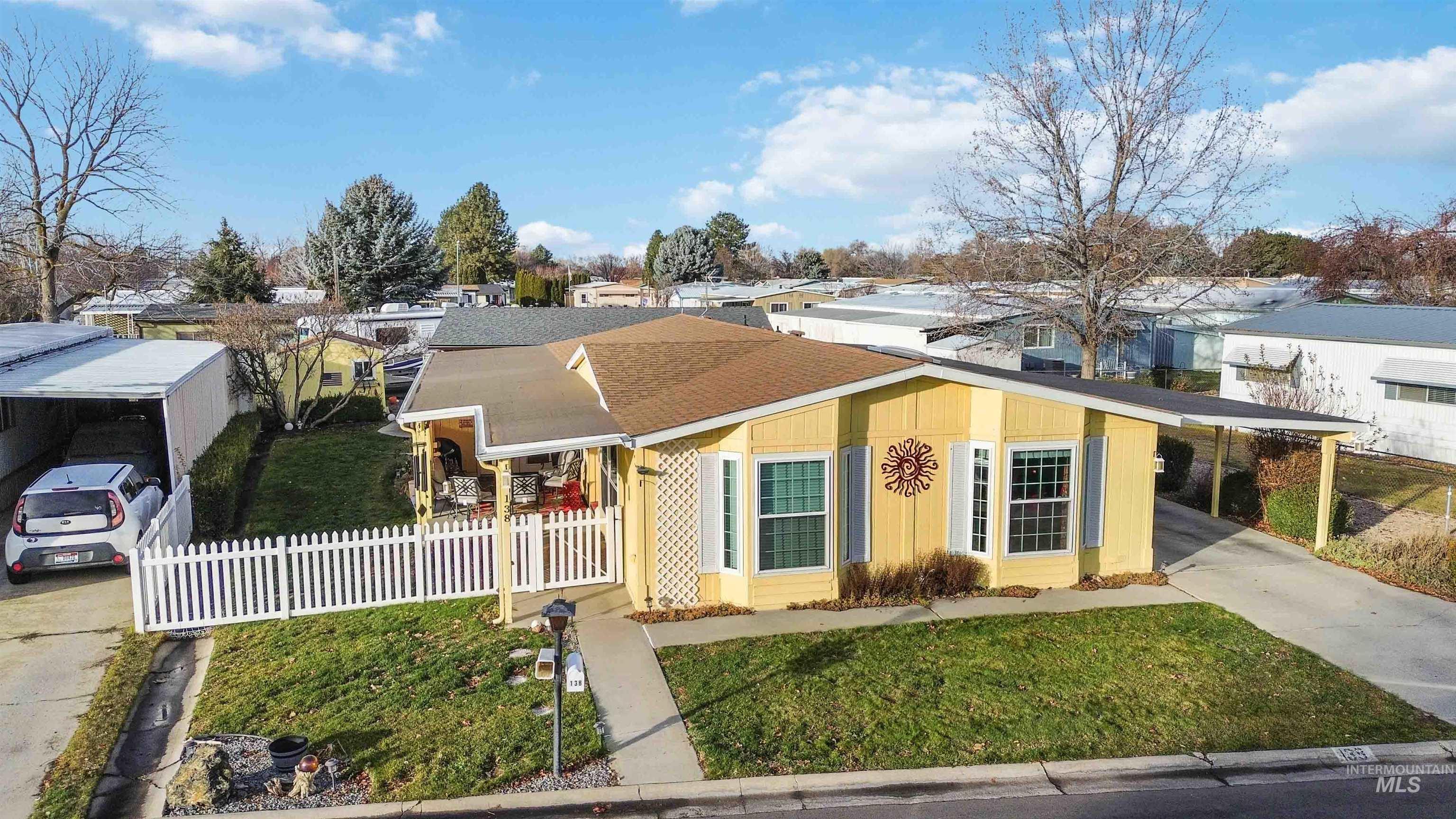 138 Rainbow Dr, Boise, Idaho 83713, 2 Bedrooms, 2 Bathrooms, Residential For Sale, Price $249,900, 98969503