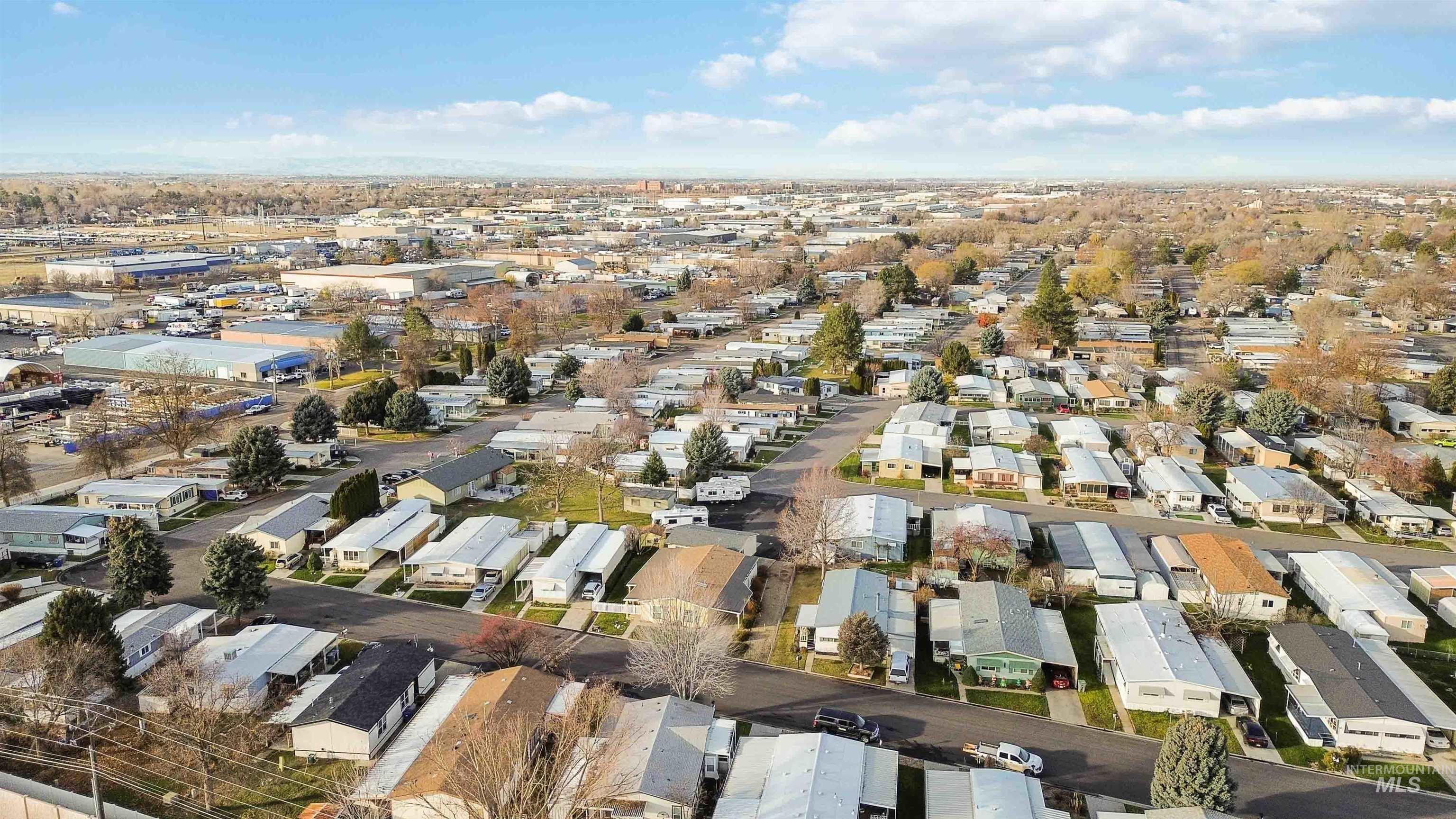 138 Rainbow Dr, Boise, Idaho 83713, 2 Bedrooms, 2 Bathrooms, Residential For Sale, Price $249,900, 98969503