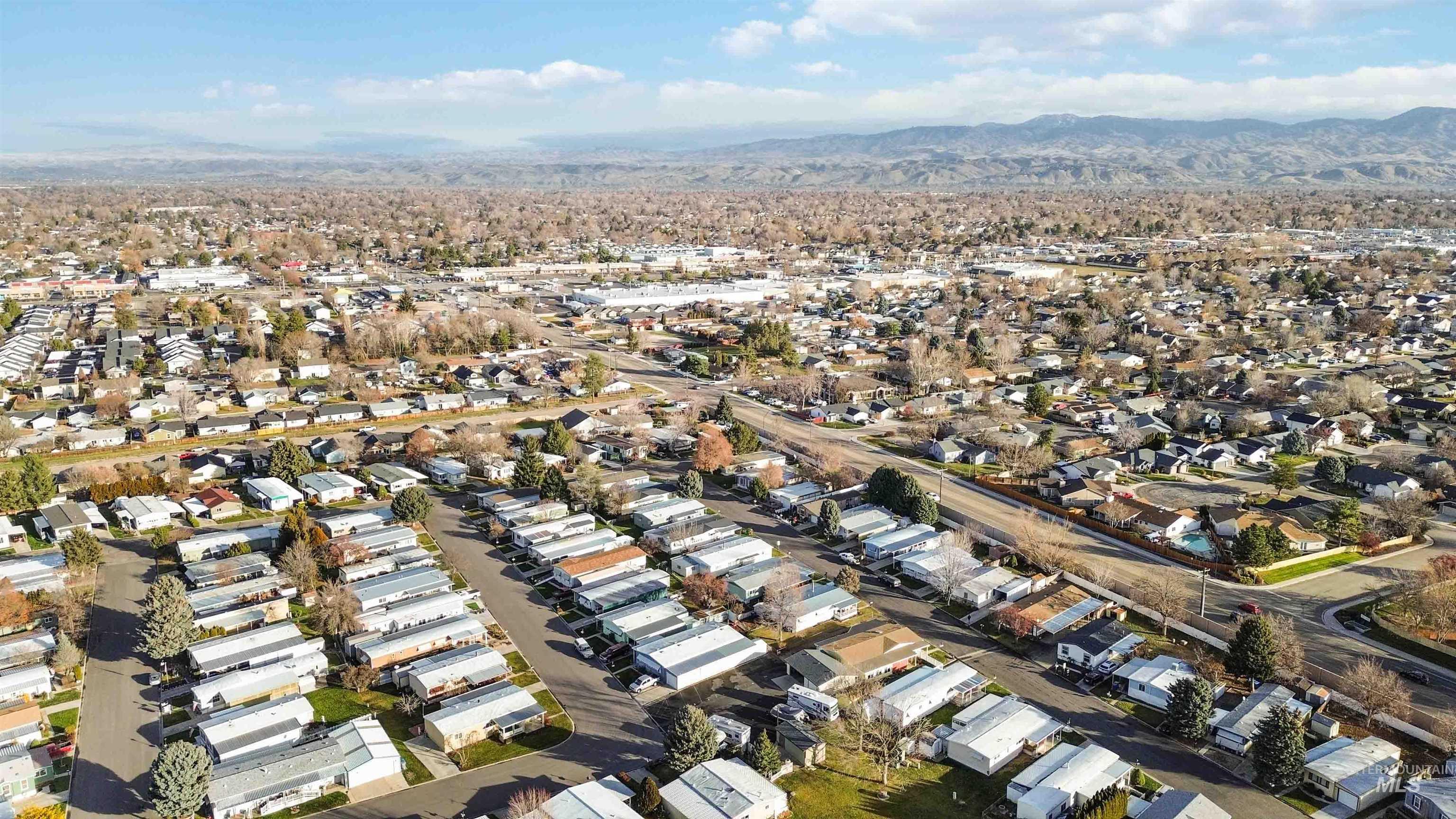 138 Rainbow Dr, Boise, Idaho 83713, 2 Bedrooms, 2 Bathrooms, Residential For Sale, Price $249,900, 98969503