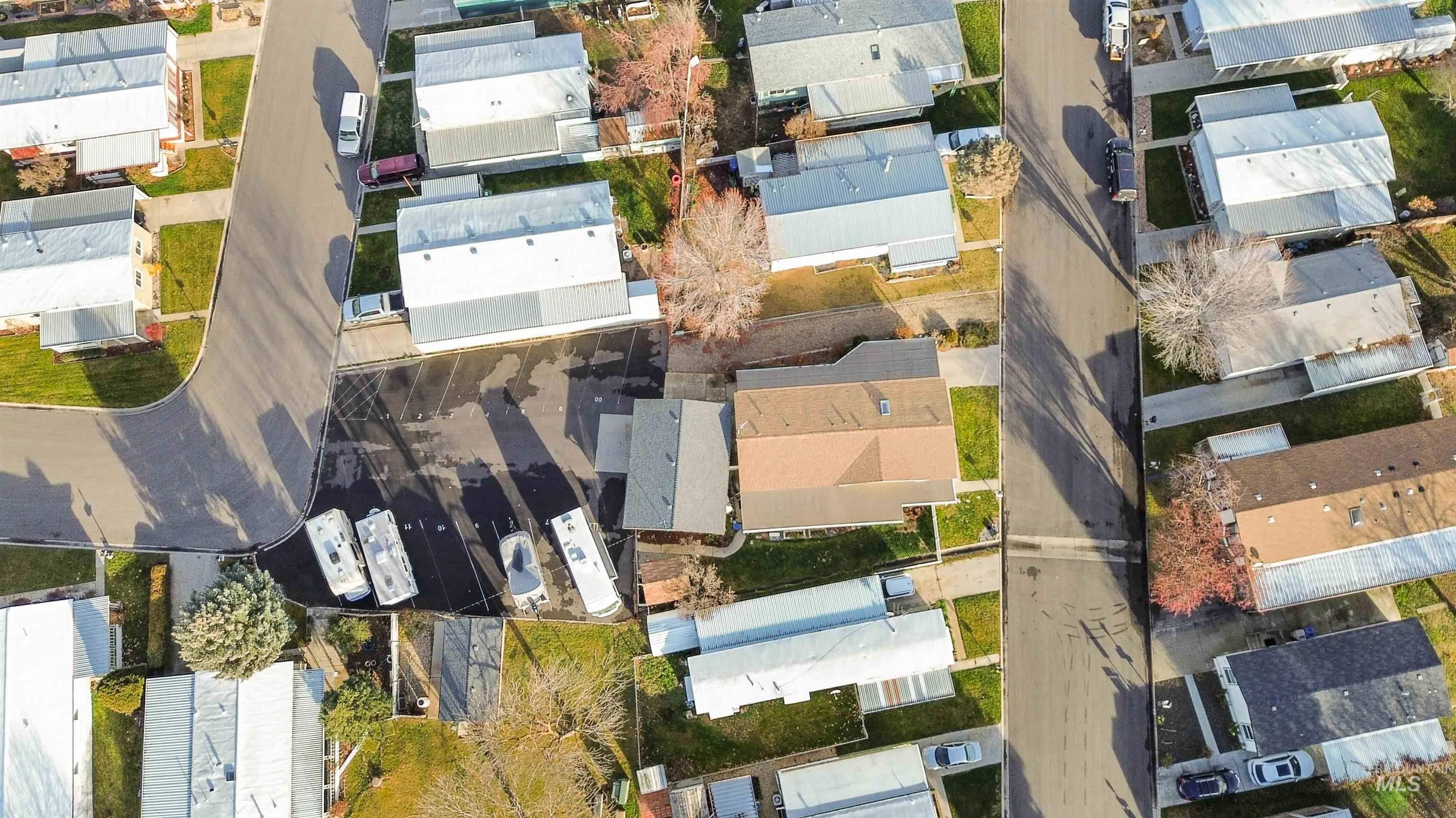 138 Rainbow Dr, Boise, Idaho 83713, 2 Bedrooms, 2 Bathrooms, Residential For Sale, Price $249,900, 98969503