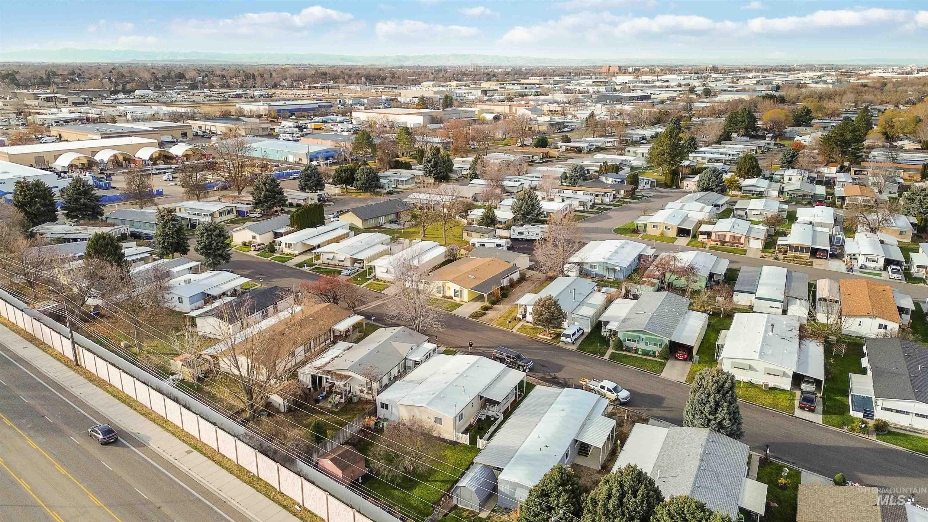 138 Rainbow Dr, Boise, Idaho 83713, 2 Bedrooms, 2 Bathrooms, Residential For Sale, Price $249,900, 98969503