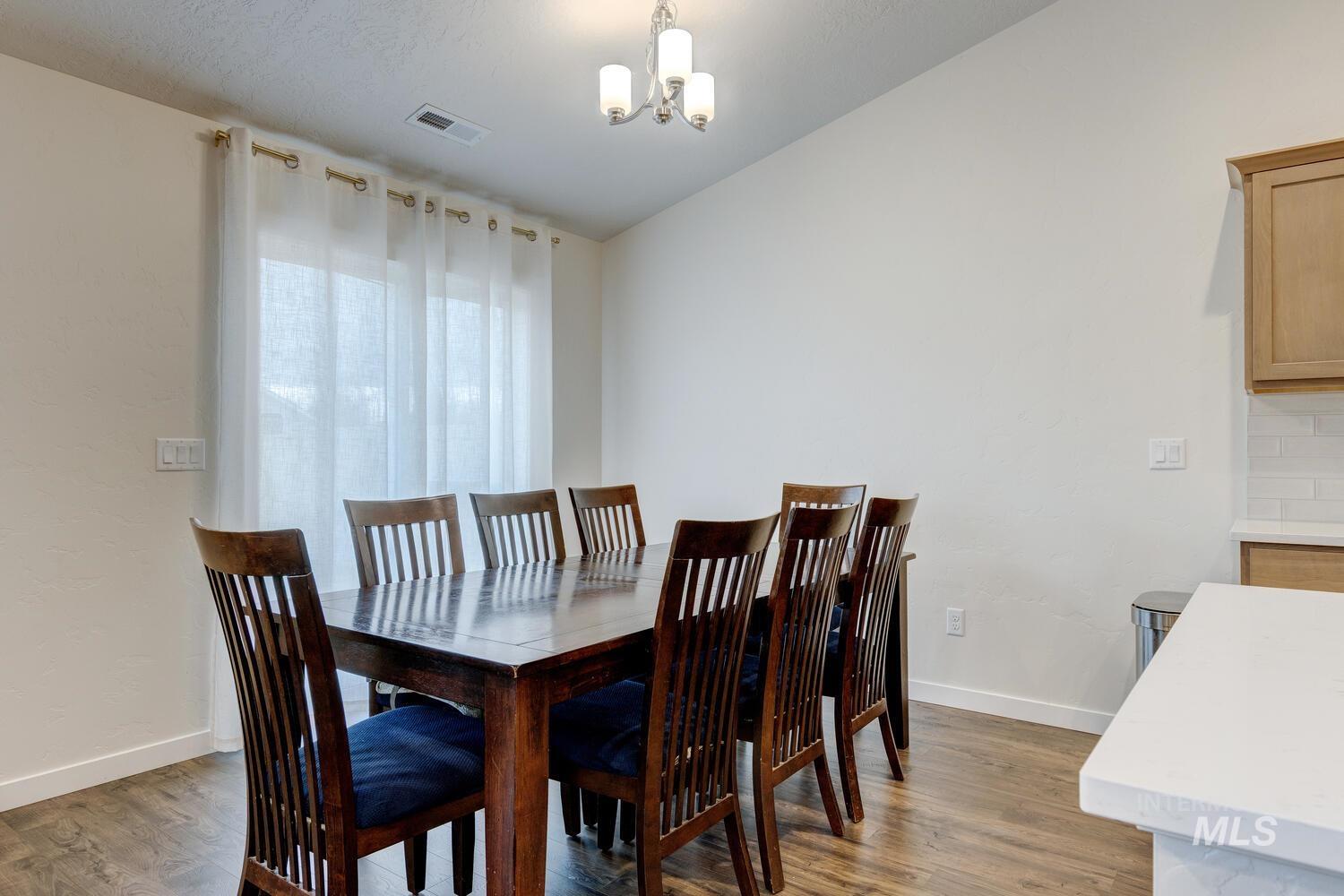 12445 Shadow River St, Caldwell, Idaho 83607, 5 Bedrooms, 3 Bathrooms, Residential For Sale, Price $447,990,MLS 98969504