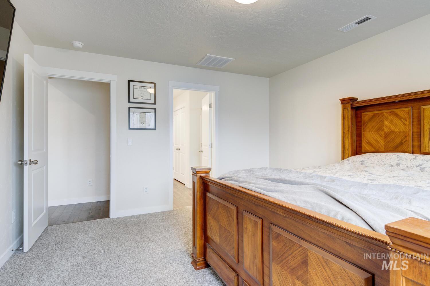 12445 Shadow River St, Caldwell, Idaho 83607, 5 Bedrooms, 3 Bathrooms, Residential For Sale, Price $447,990,MLS 98969504