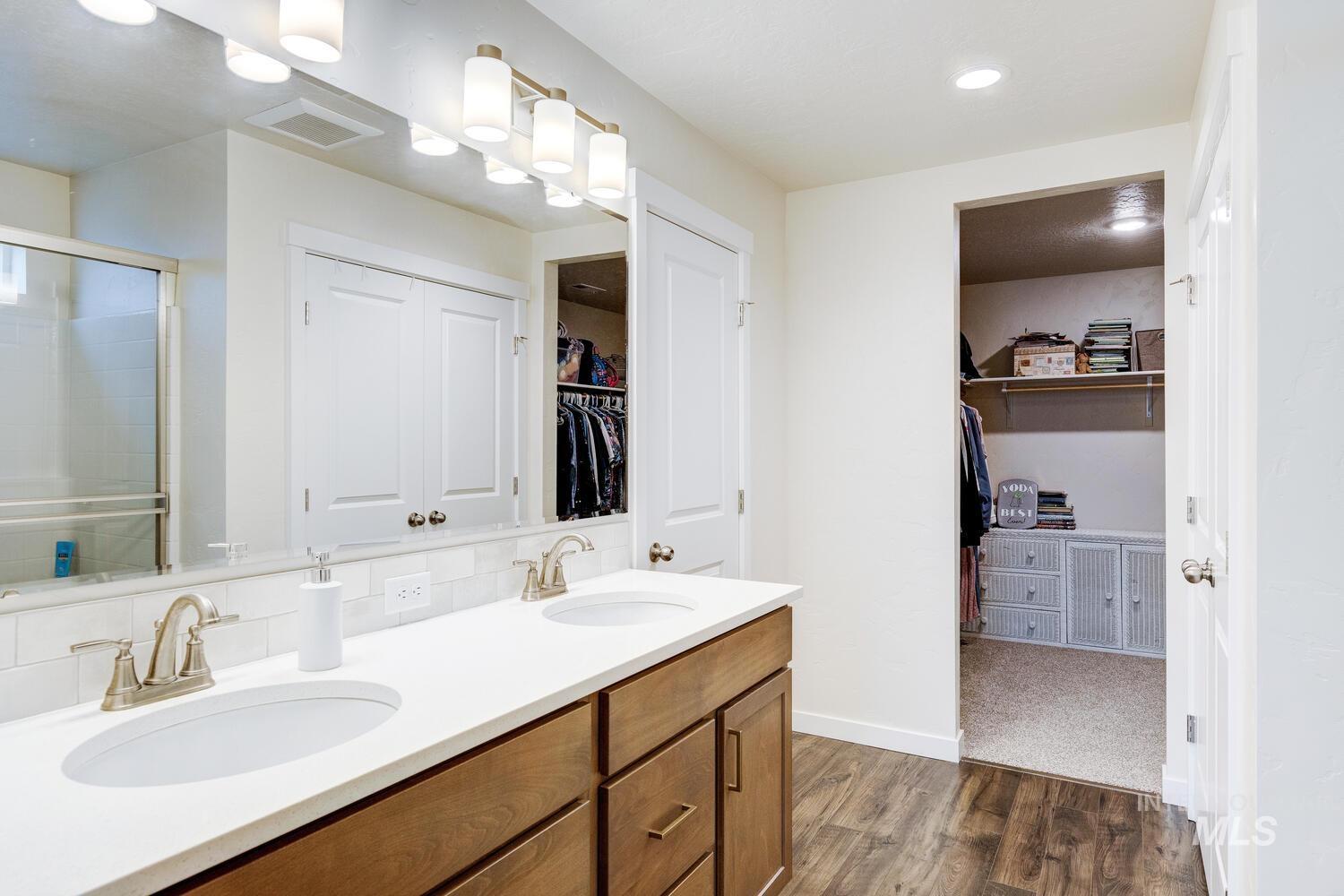 12445 Shadow River St, Caldwell, Idaho 83607, 5 Bedrooms, 3 Bathrooms, Residential For Sale, Price $447,990,MLS 98969504