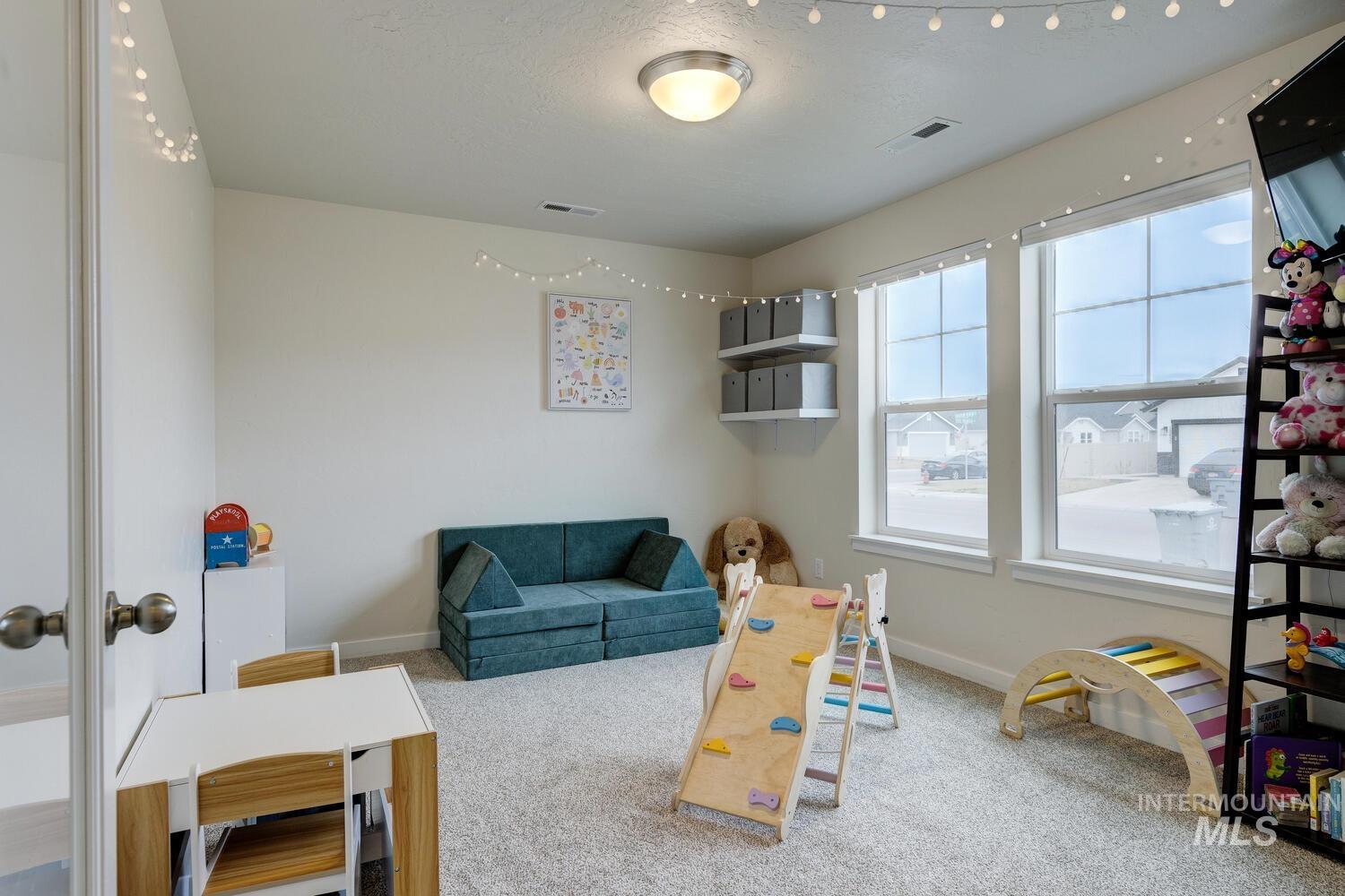 12445 Shadow River St, Caldwell, Idaho 83607, 5 Bedrooms, 3 Bathrooms, Residential For Sale, Price $447,990,MLS 98969504