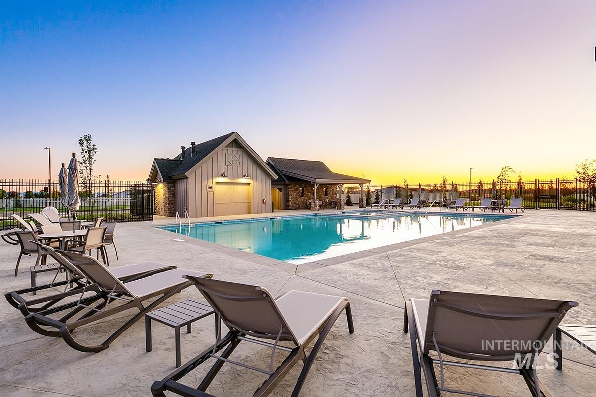 3457 S Cedarhurst Dr., Meridian, Idaho 83642, 3 Bedrooms, 2 Bathrooms, Residential For Sale, Price $480,000,MLS 98969506