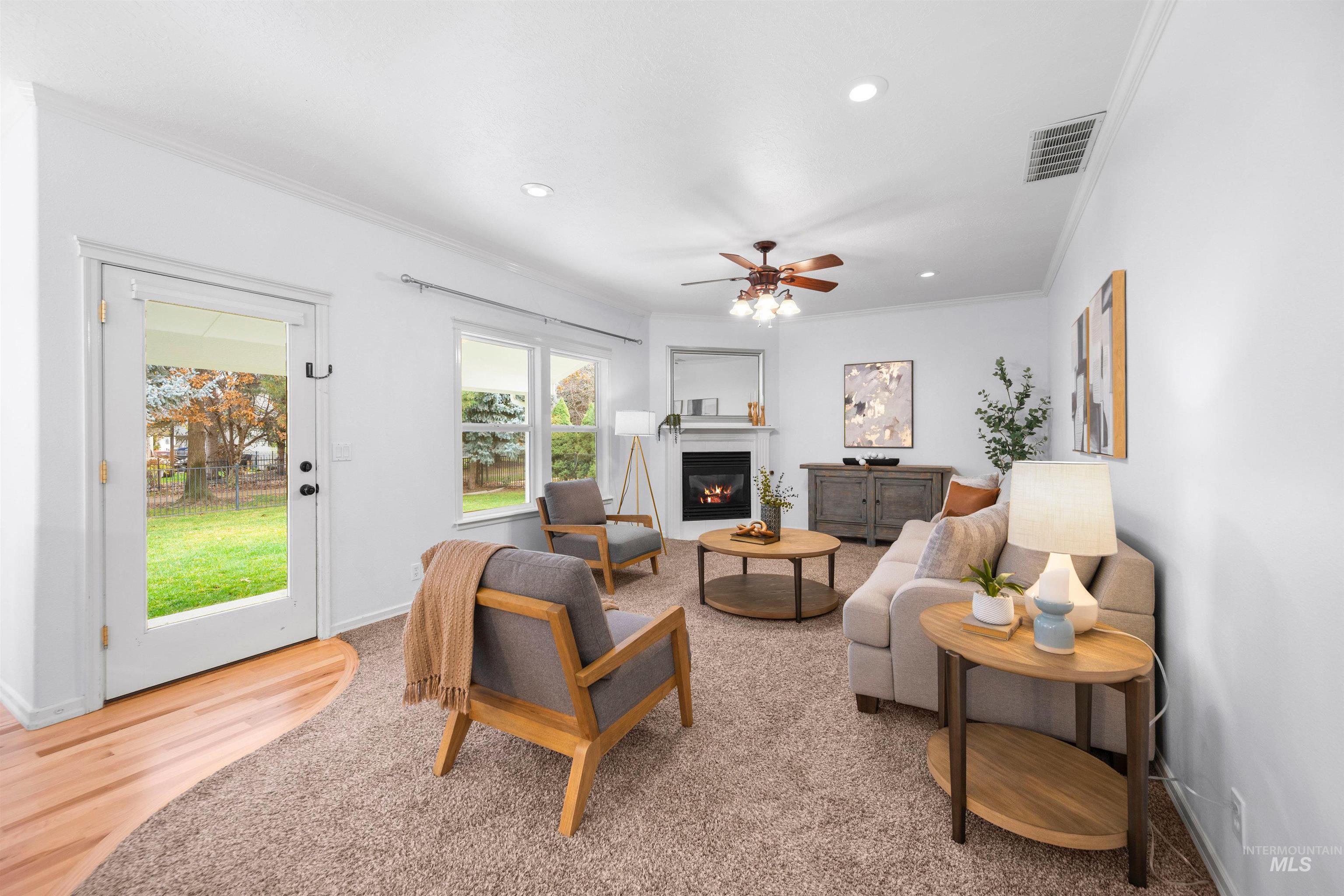 1640 S Lakemoor Way, Eagle, Idaho 83616-6360, 4 Bedrooms, 3.5 Bathrooms, Residential For Sale, Price $850,000,MLS 98969509