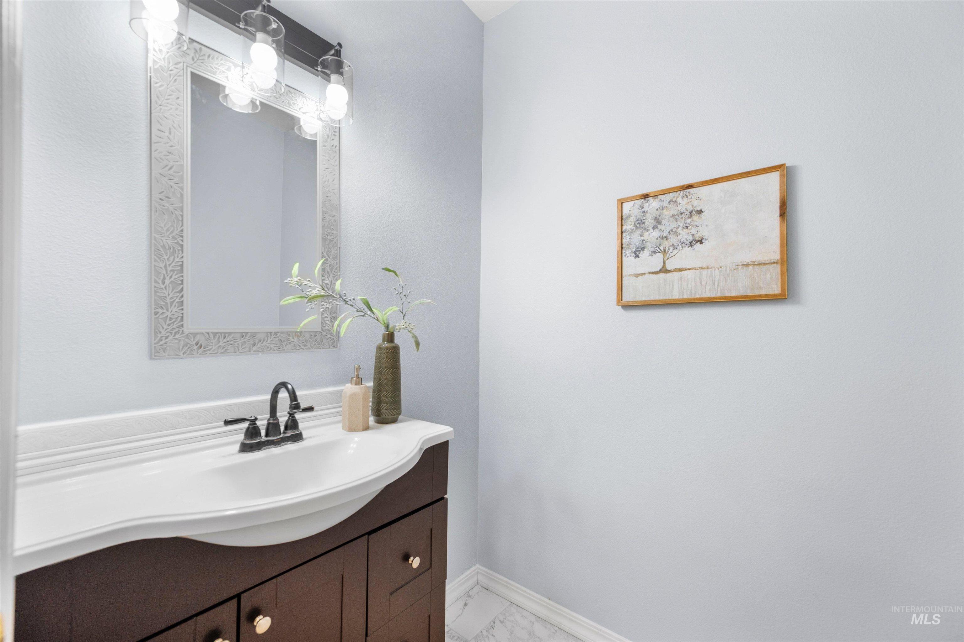 1640 S Lakemoor Way, Eagle, Idaho 83616-6360, 4 Bedrooms, 3.5 Bathrooms, Residential For Sale, Price $840,000, 98969509