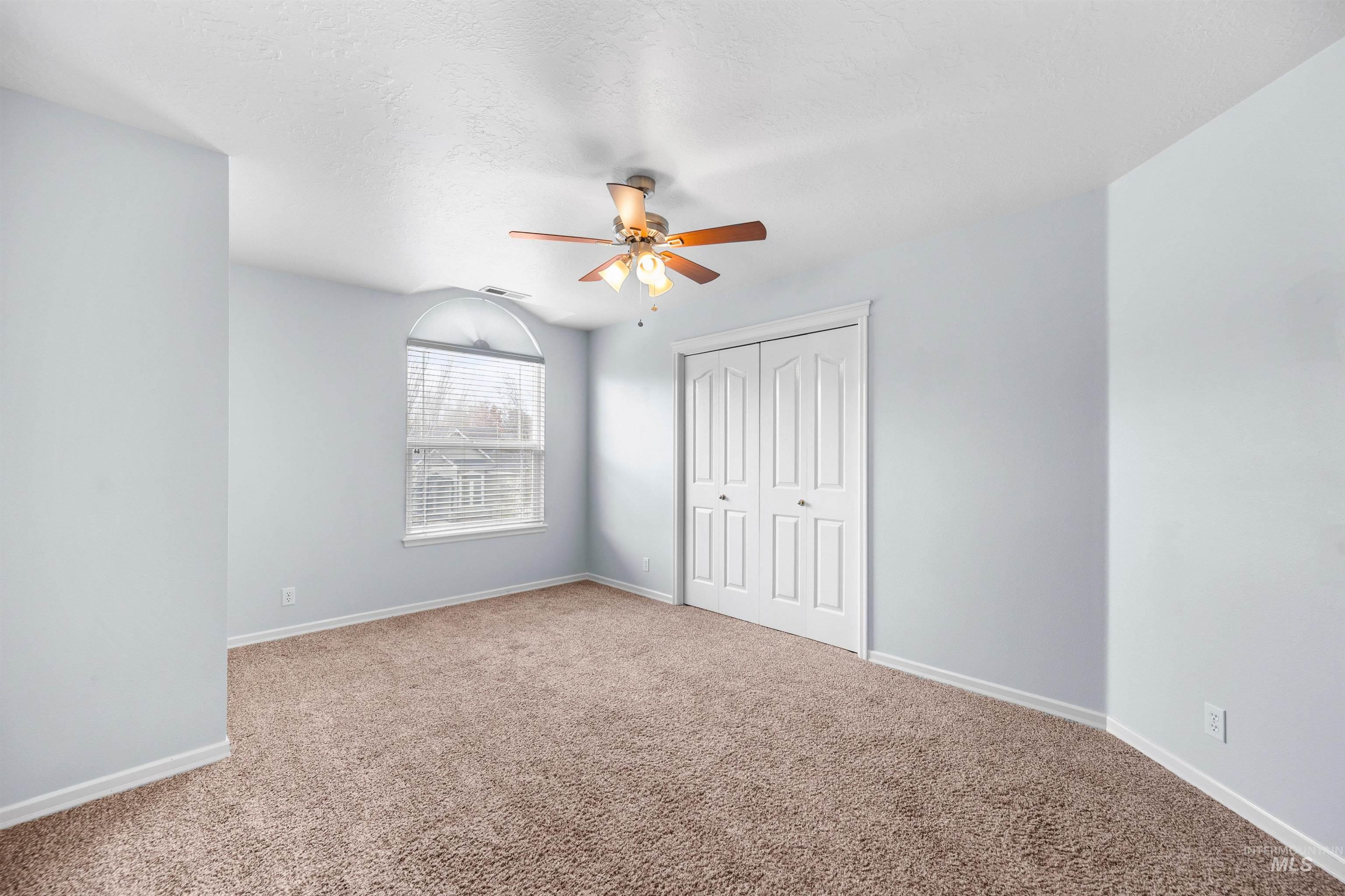 1640 S Lakemoor Way, Eagle, Idaho 83616-6360, 4 Bedrooms, 3.5 Bathrooms, Residential For Sale, Price $850,000,MLS 98969509