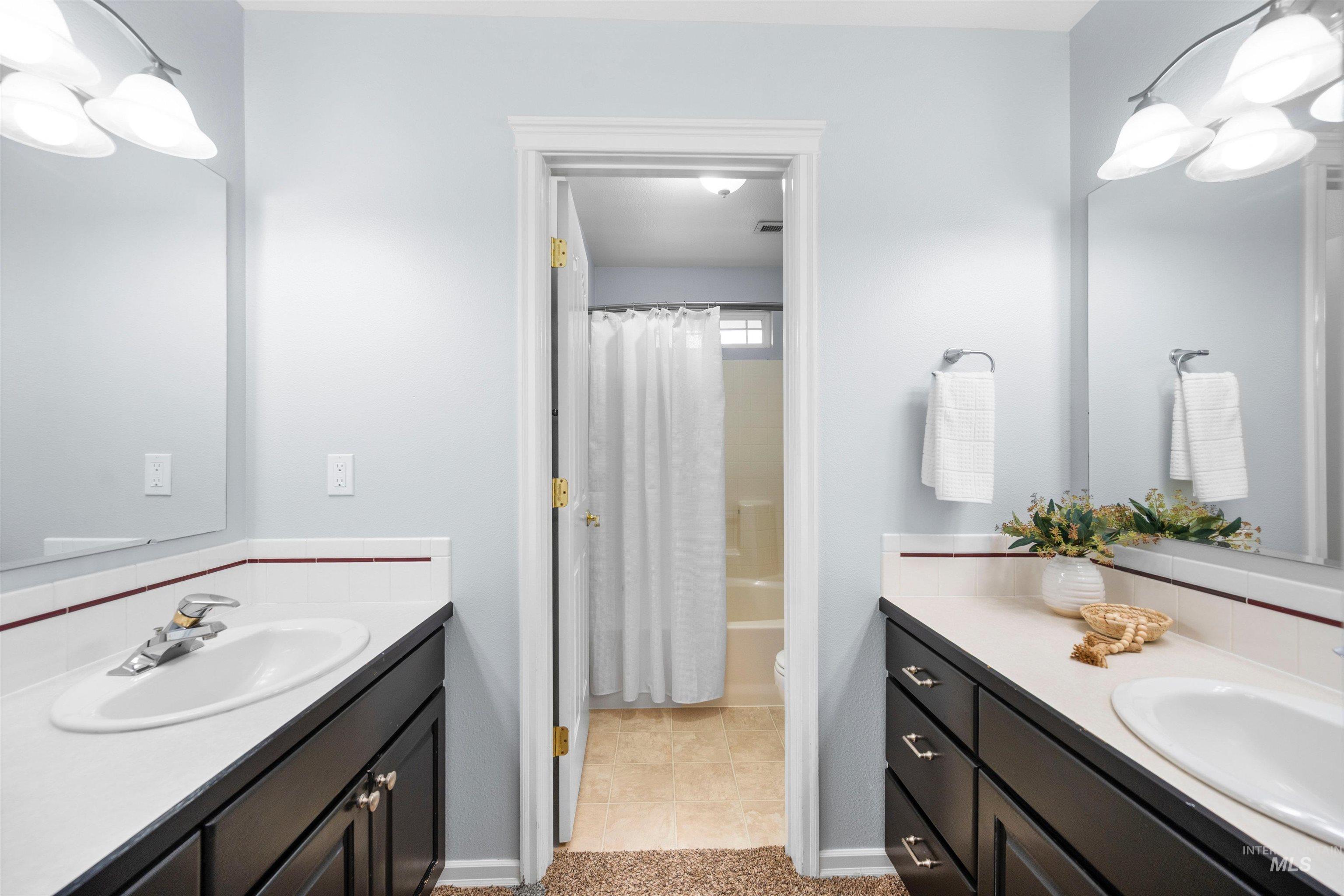 1640 S Lakemoor Way, Eagle, Idaho 83616-6360, 4 Bedrooms, 3.5 Bathrooms, Residential For Sale, Price $840,000, 98969509