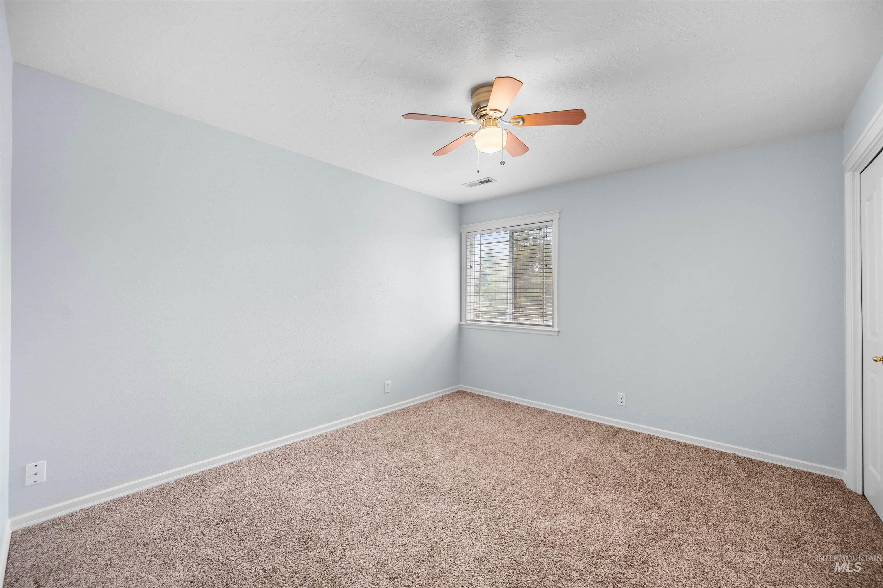 1640 S Lakemoor Way, Eagle, Idaho 83616-6360, 4 Bedrooms, 3.5 Bathrooms, Residential For Sale, Price $850,000,MLS 98969509