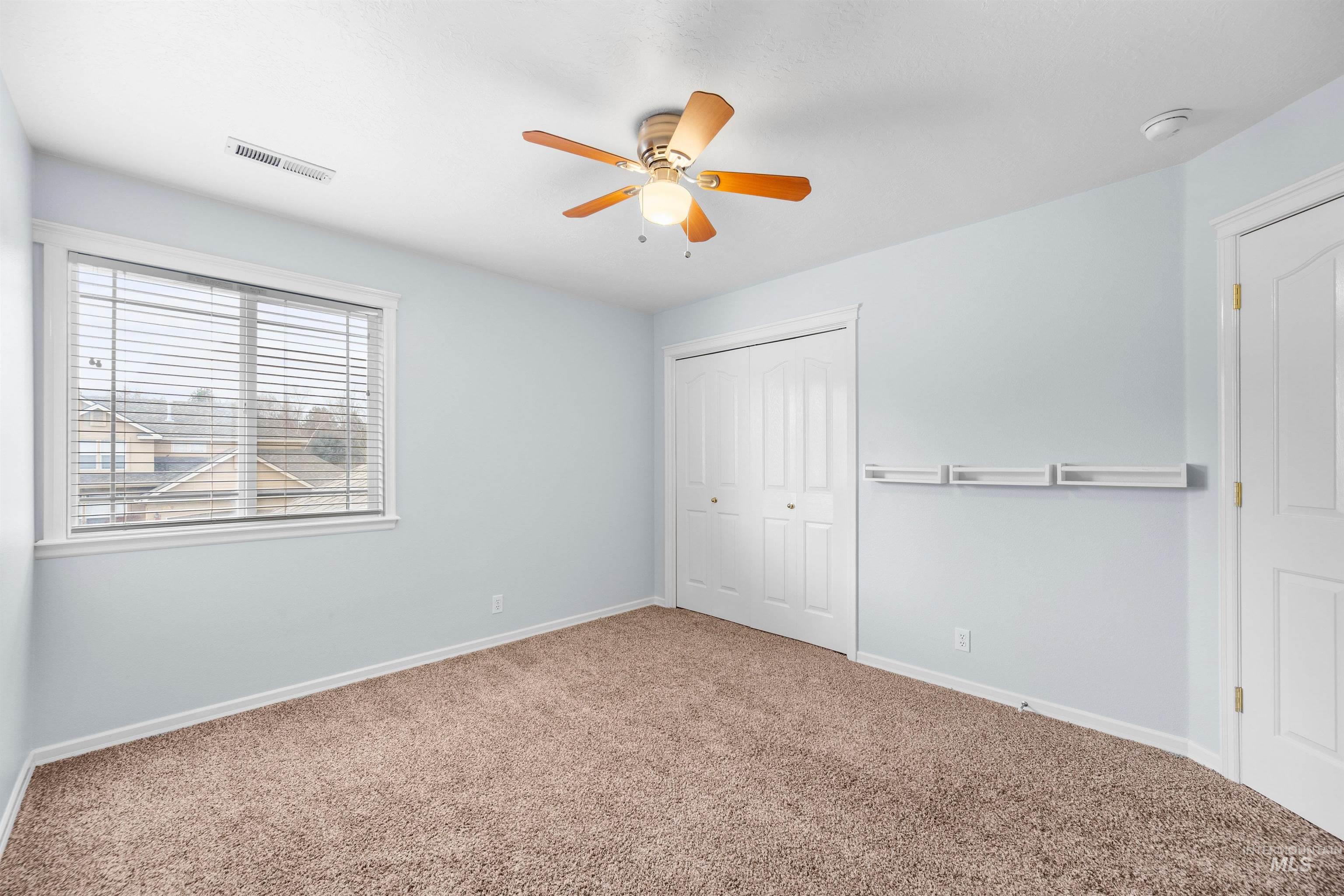 1640 S Lakemoor Way, Eagle, Idaho 83616-6360, 4 Bedrooms, 3.5 Bathrooms, Residential For Sale, Price $850,000,MLS 98969509