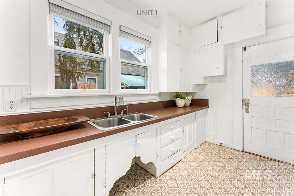 1818 W Washington St, Boise, Idaho 83702, 1 Bedroom, 1 Bathroom, Residential Income For Sale, Price $699,900, 98969513