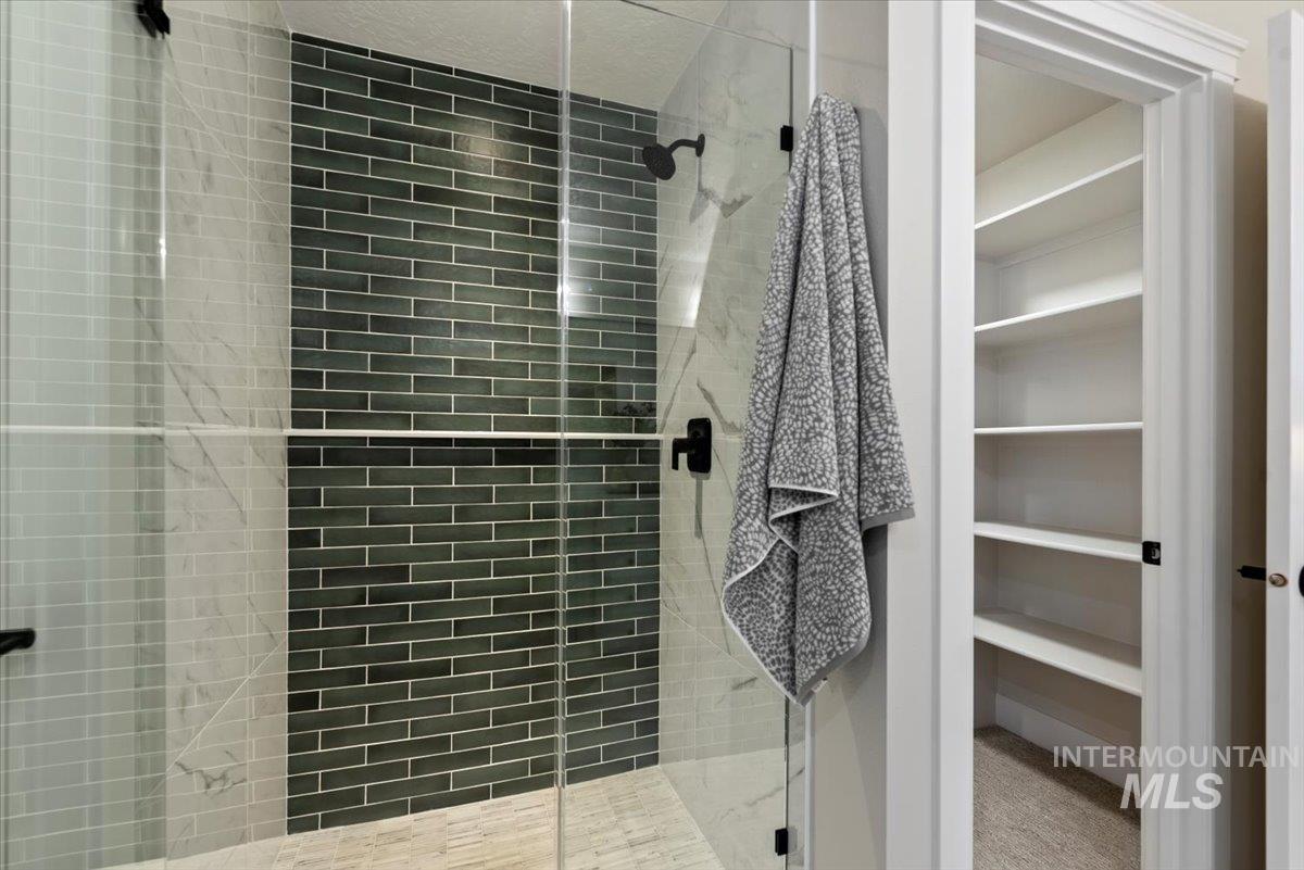 1701 W Puzzle Creek Ct, Meridian, Idaho 83646, 4 Bedrooms, 3 Bathrooms, Residential For Sale, Price $669,900,MLS 98969514