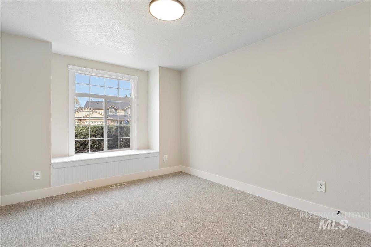 1701 W Puzzle Creek Ct, Meridian, Idaho 83646, 4 Bedrooms, 3 Bathrooms, Residential For Sale, Price $669,900,MLS 98969514