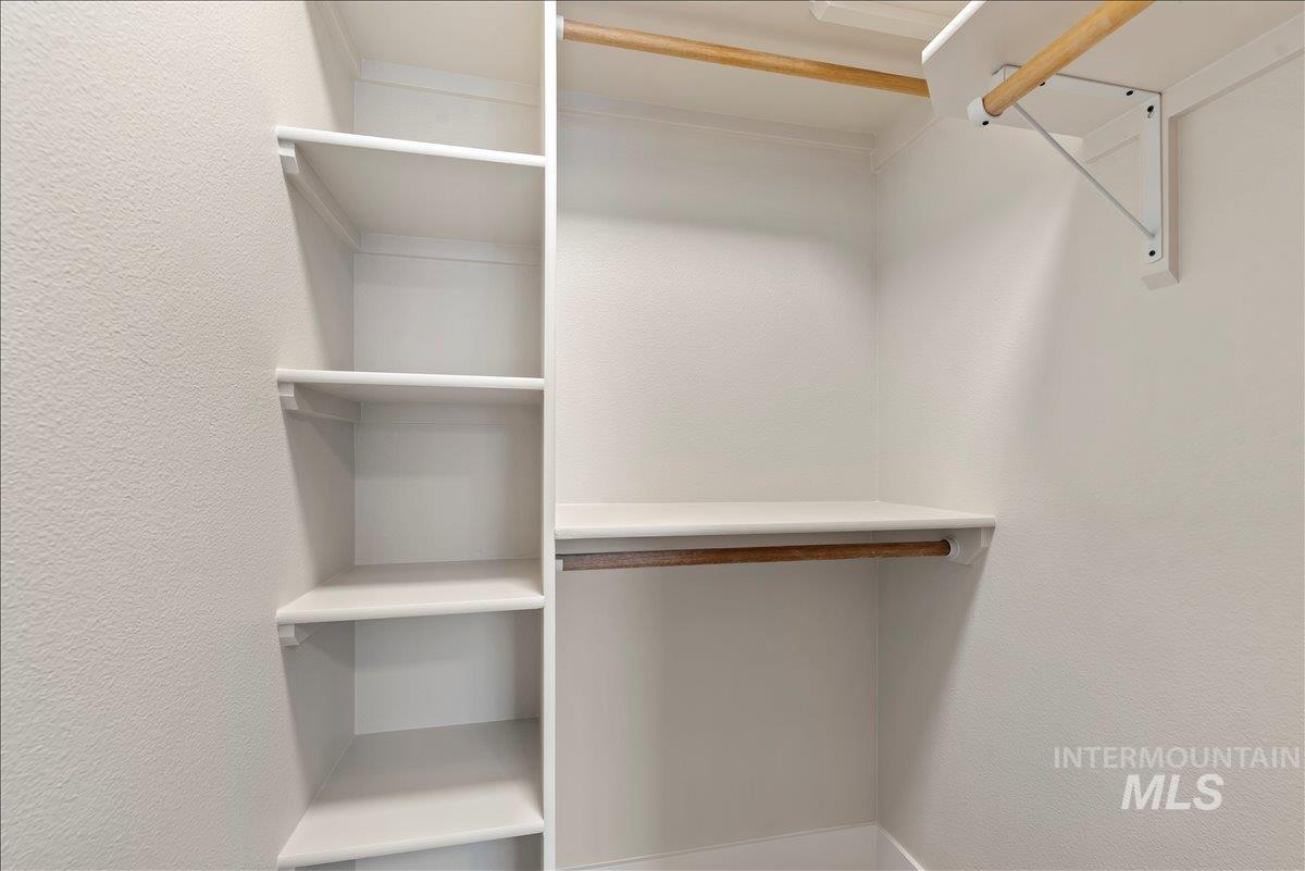 1701 W Puzzle Creek Ct, Meridian, Idaho 83646, 4 Bedrooms, 3 Bathrooms, Residential For Sale, Price $669,900,MLS 98969514