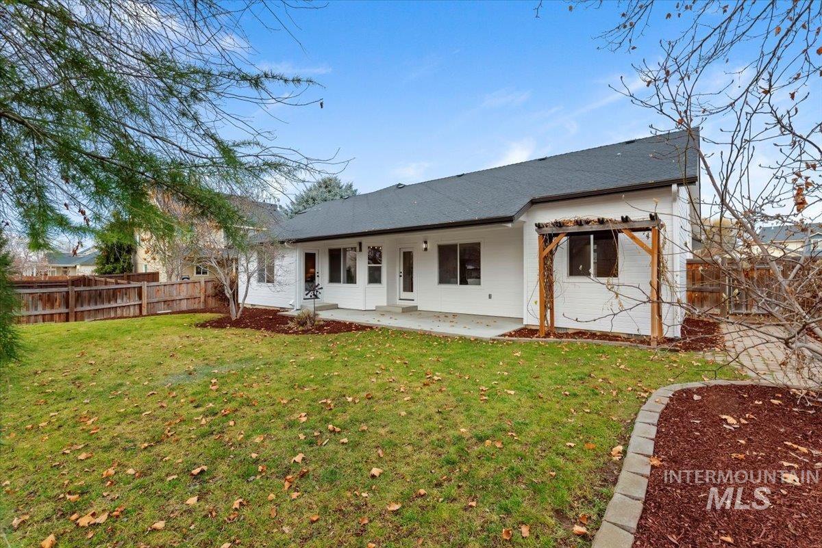 1701 W Puzzle Creek Ct, Meridian, Idaho 83646, 4 Bedrooms, 3 Bathrooms, Residential For Sale, Price $669,900,MLS 98969514