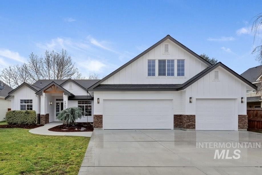 1701 W Puzzle Creek Ct, Meridian, Idaho 83646, 4 Bedrooms, 3 Bathrooms, Residential For Sale, Price $669,900,MLS 98969514