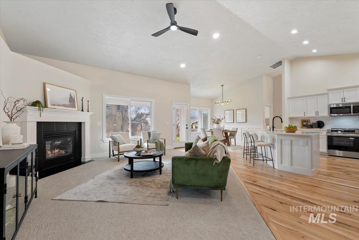 1701 W Puzzle Creek Ct, Meridian, Idaho 83646, 4 Bedrooms, 3 Bathrooms, Residential For Sale, Price $669,900,MLS 98969514