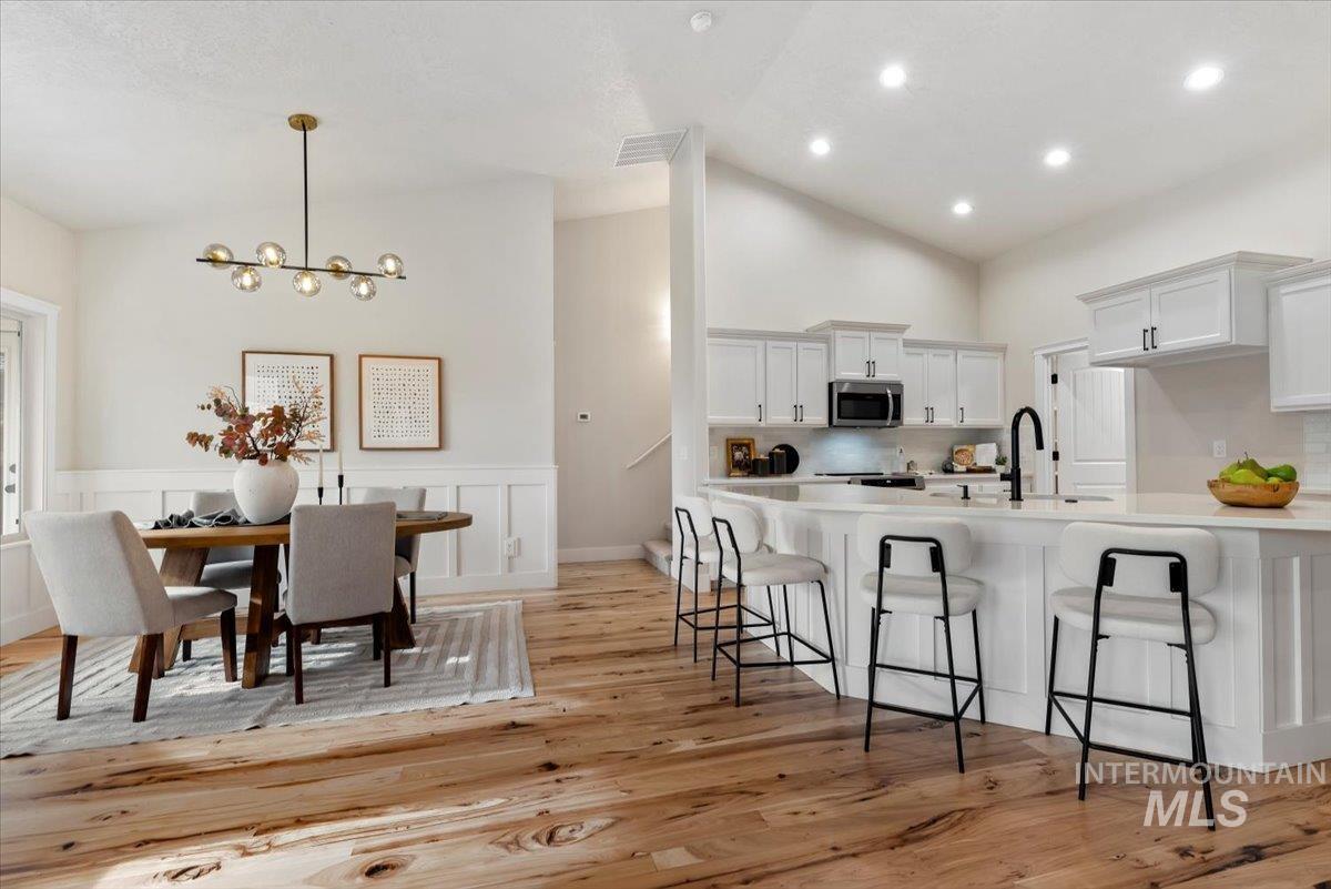 1701 W Puzzle Creek Ct, Meridian, Idaho 83646, 4 Bedrooms, 3 Bathrooms, Residential For Sale, Price $669,900,MLS 98969514