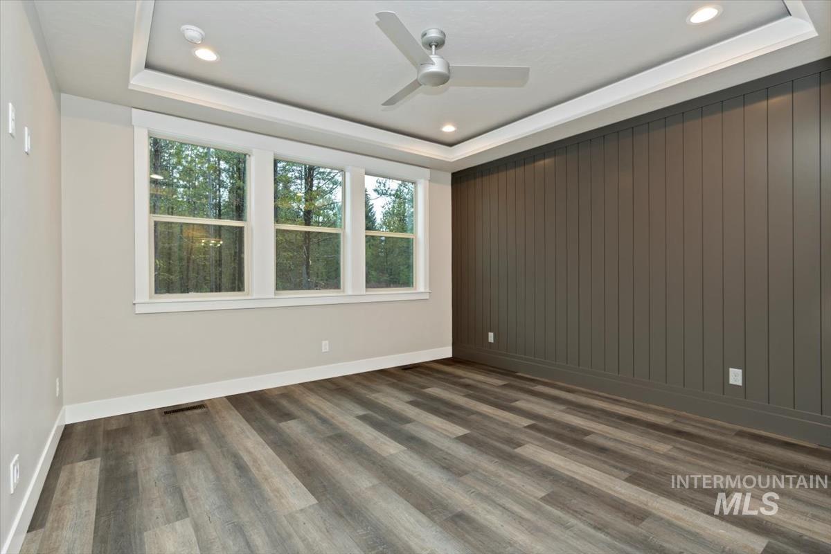 136 Jacks Loop, Donnelly, Idaho 83615, 2 Bedrooms, 2.5 Bathrooms, Residential For Sale, Price $799,900, 98969516