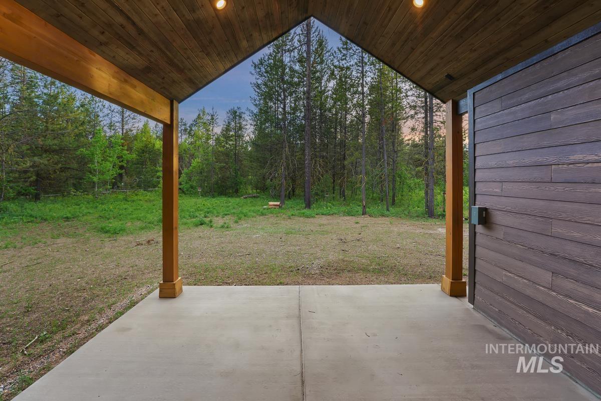 136 Jacks Loop, Donnelly, Idaho 83615, 2 Bedrooms, 2.5 Bathrooms, Residential For Sale, Price $749,000,MLS 98969516