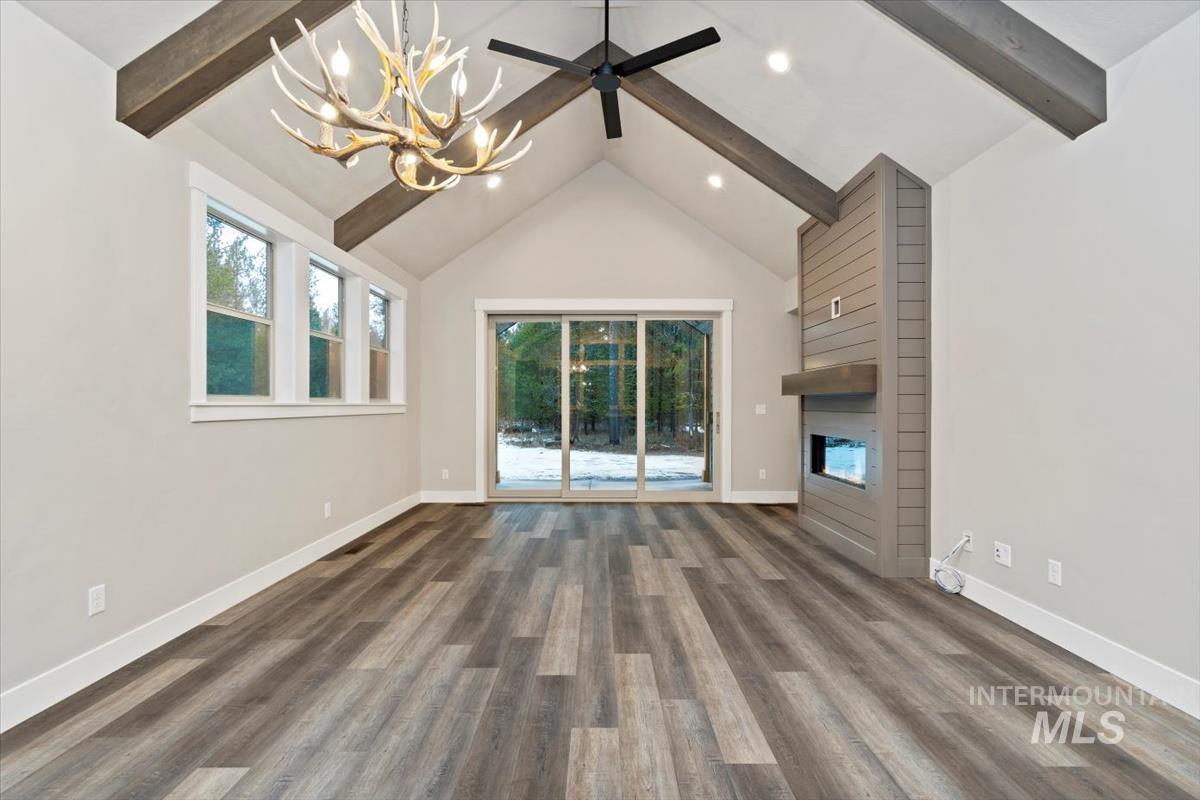 136 Jacks Loop, Donnelly, Idaho 83615, 2 Bedrooms, 2.5 Bathrooms, Residential For Sale, Price $799,900, 98969516