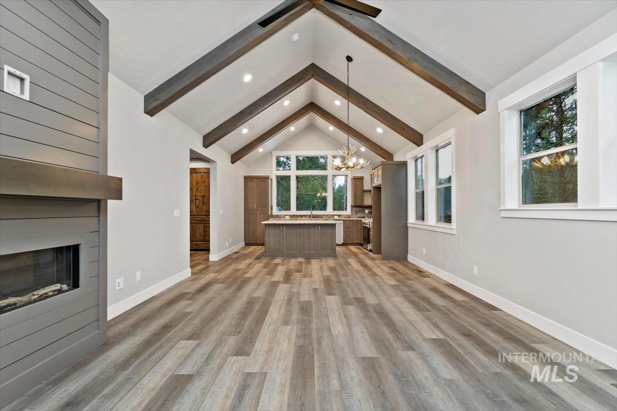 136 Jacks Loop, Donnelly, Idaho 83615, 2 Bedrooms, 2.5 Bathrooms, Residential For Sale, Price $799,900, 98969516