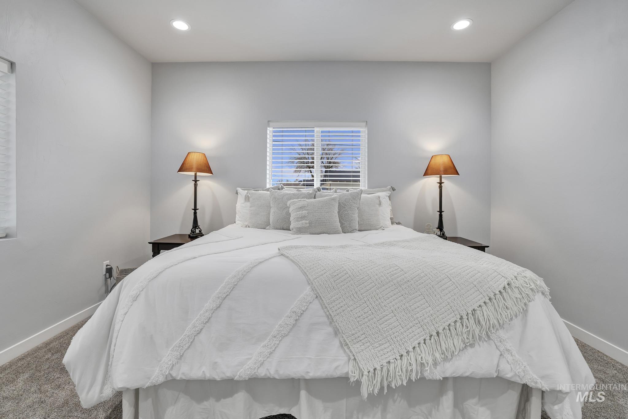 811 4th Avenue West, Twin Falls, Idaho 83301, 3 Bedrooms, 2 Bathrooms, Residential For Sale, Price $360,000,MLS 98969519