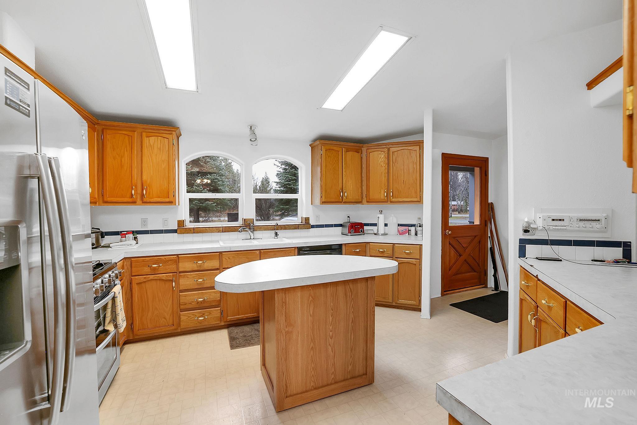 158 Boulder Place, Donnelly, Idaho 83615, 3 Bedrooms, 2 Bathrooms, Residential For Sale, Price $519,000, 98969524