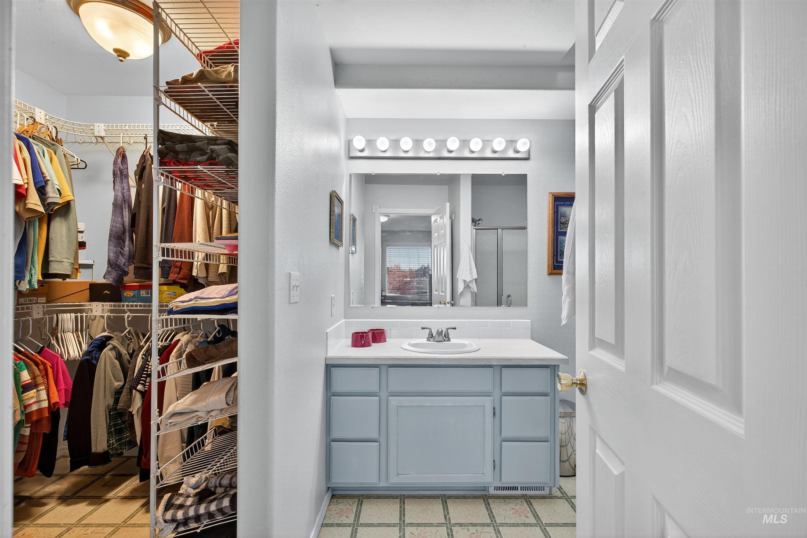 530 Valley Vista Blvd, Lewiston, Idaho 83501, 3 Bedrooms, 3 Bathrooms, Residential For Sale, Price $375,000,MLS 98969525