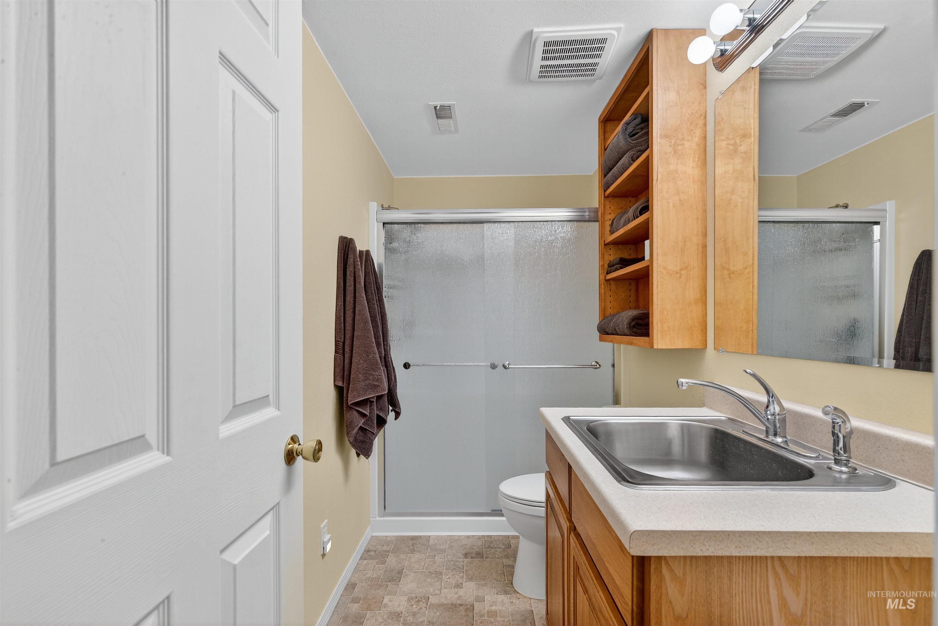 530 Valley Vista Blvd, Lewiston, Idaho 83501, 3 Bedrooms, 3 Bathrooms, Residential For Sale, Price $375,000,MLS 98969525