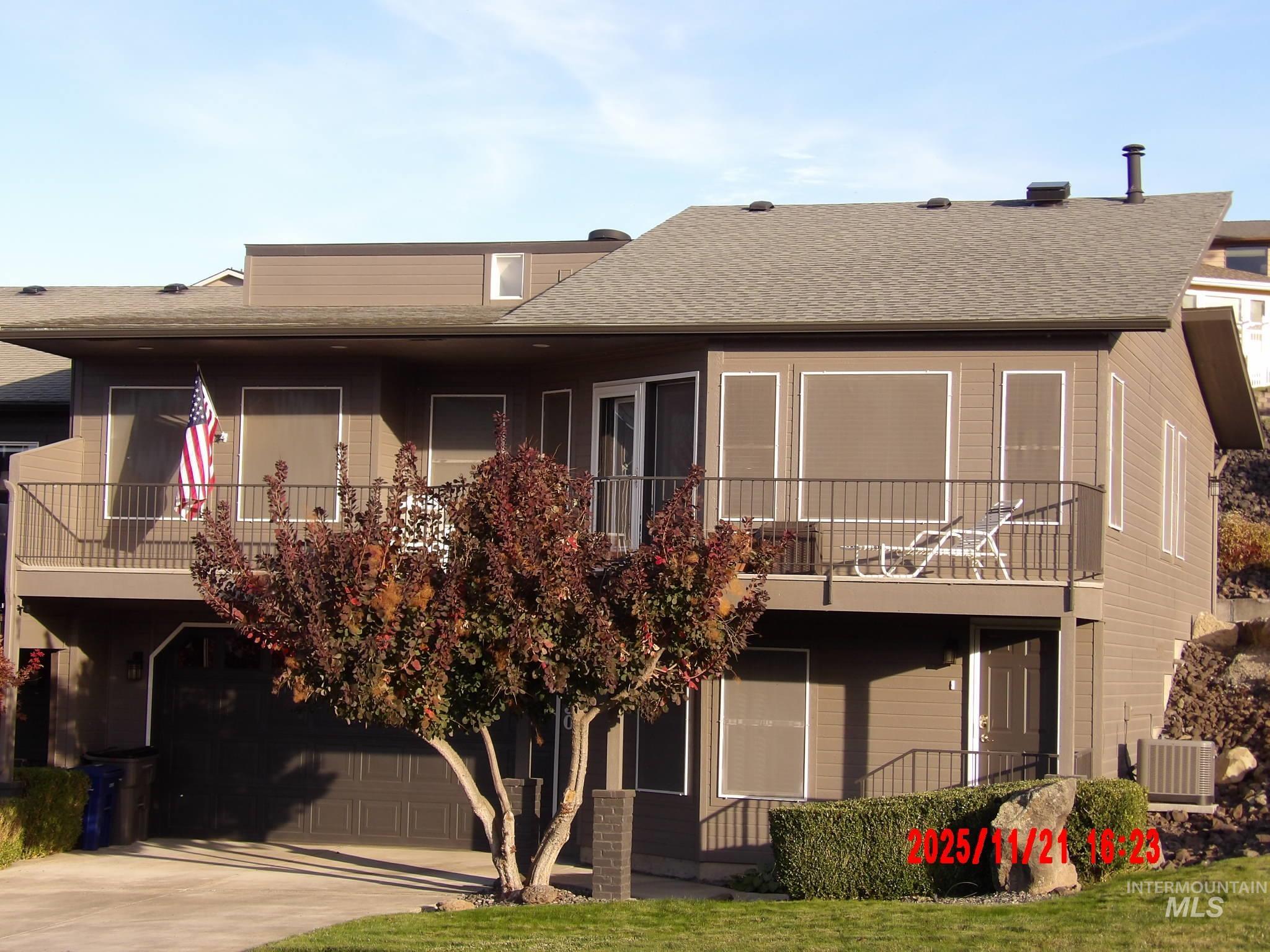 530 Valley Vista Blvd, Lewiston, Idaho 83501, 3 Bedrooms, 3 Bathrooms, Residential For Sale, Price $375,000,MLS 98969525