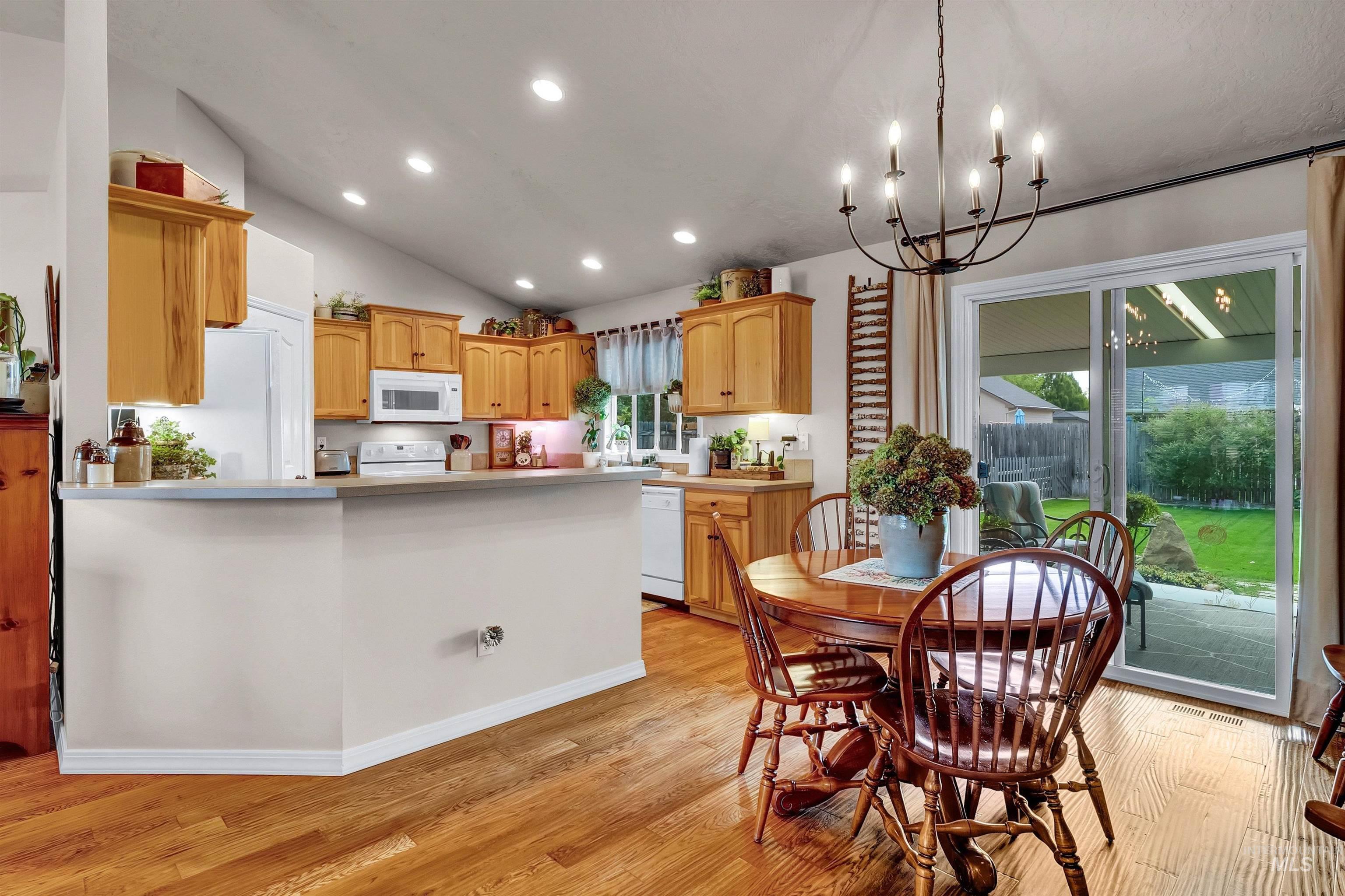 11769 W Pyramid Peak Street, Boise, Idaho 83709-6258, 3 Bedrooms, 2 Bathrooms, Residential For Sale, Price $525,000,MLS 98969526