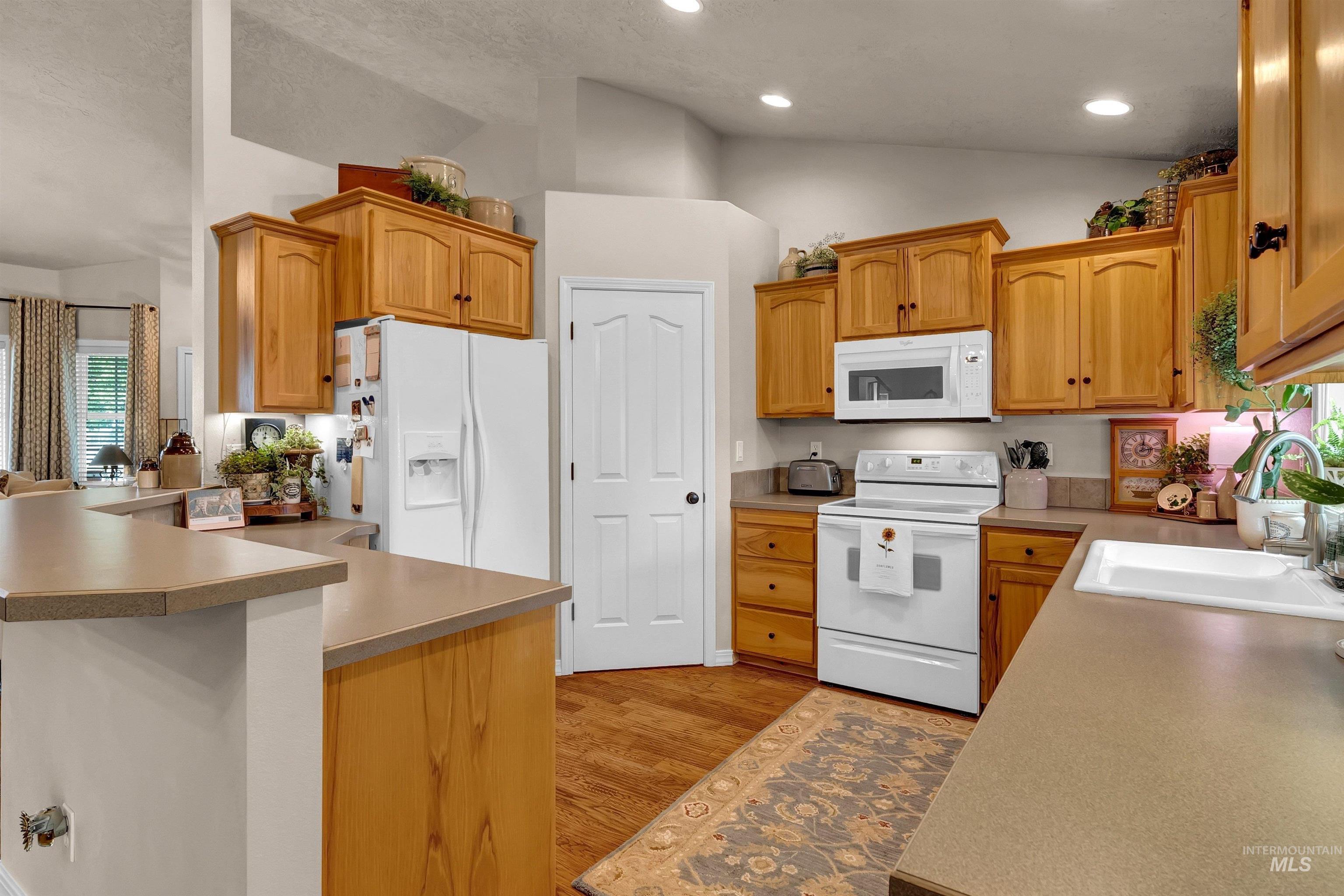 11769 W Pyramid Peak Street, Boise, Idaho 83709-6258, 3 Bedrooms, 2 Bathrooms, Residential For Sale, Price $525,000,MLS 98969526