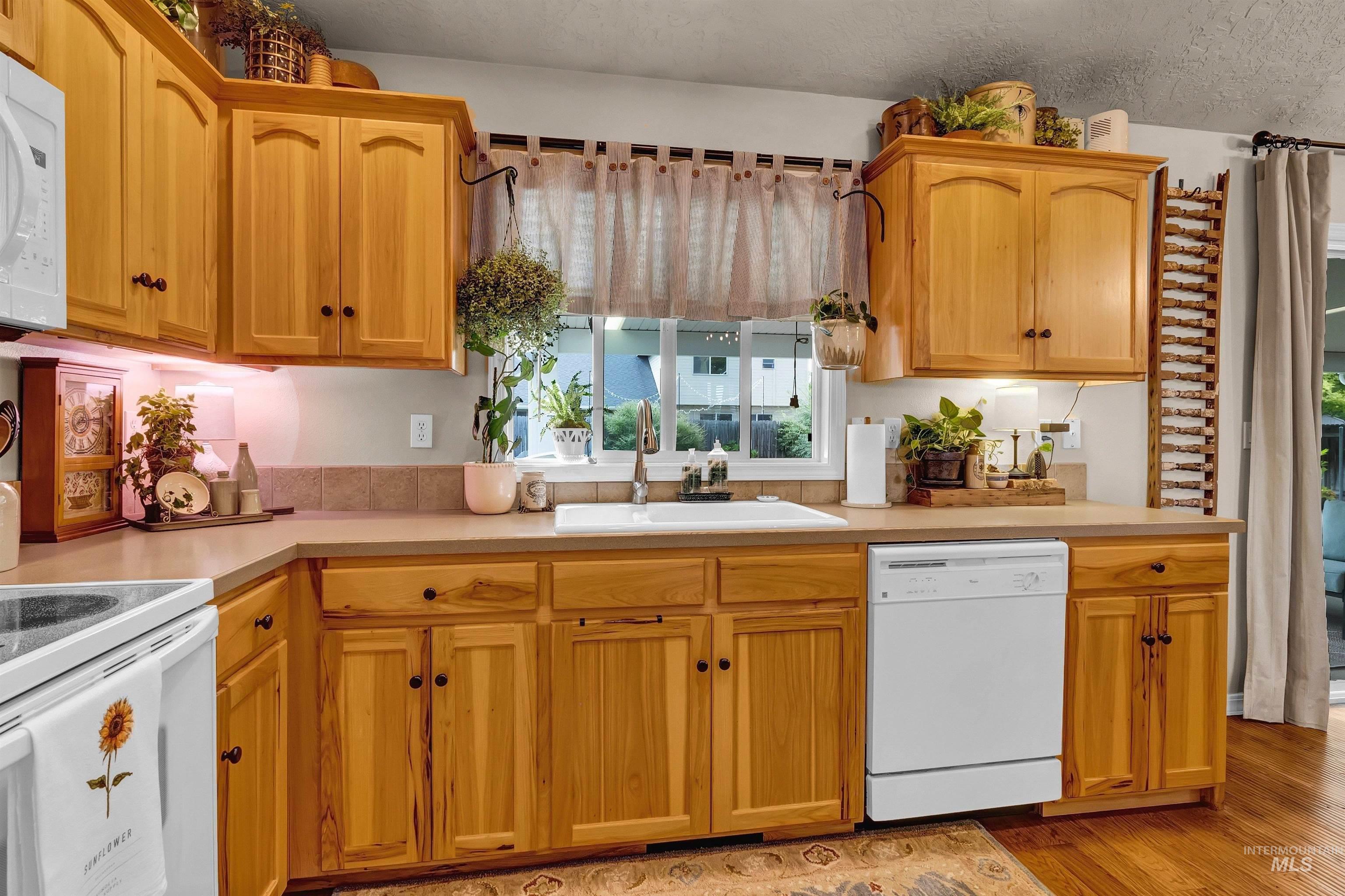 11769 W Pyramid Peak Street, Boise, Idaho 83709-6258, 3 Bedrooms, 2 Bathrooms, Residential For Sale, Price $525,000,MLS 98969526