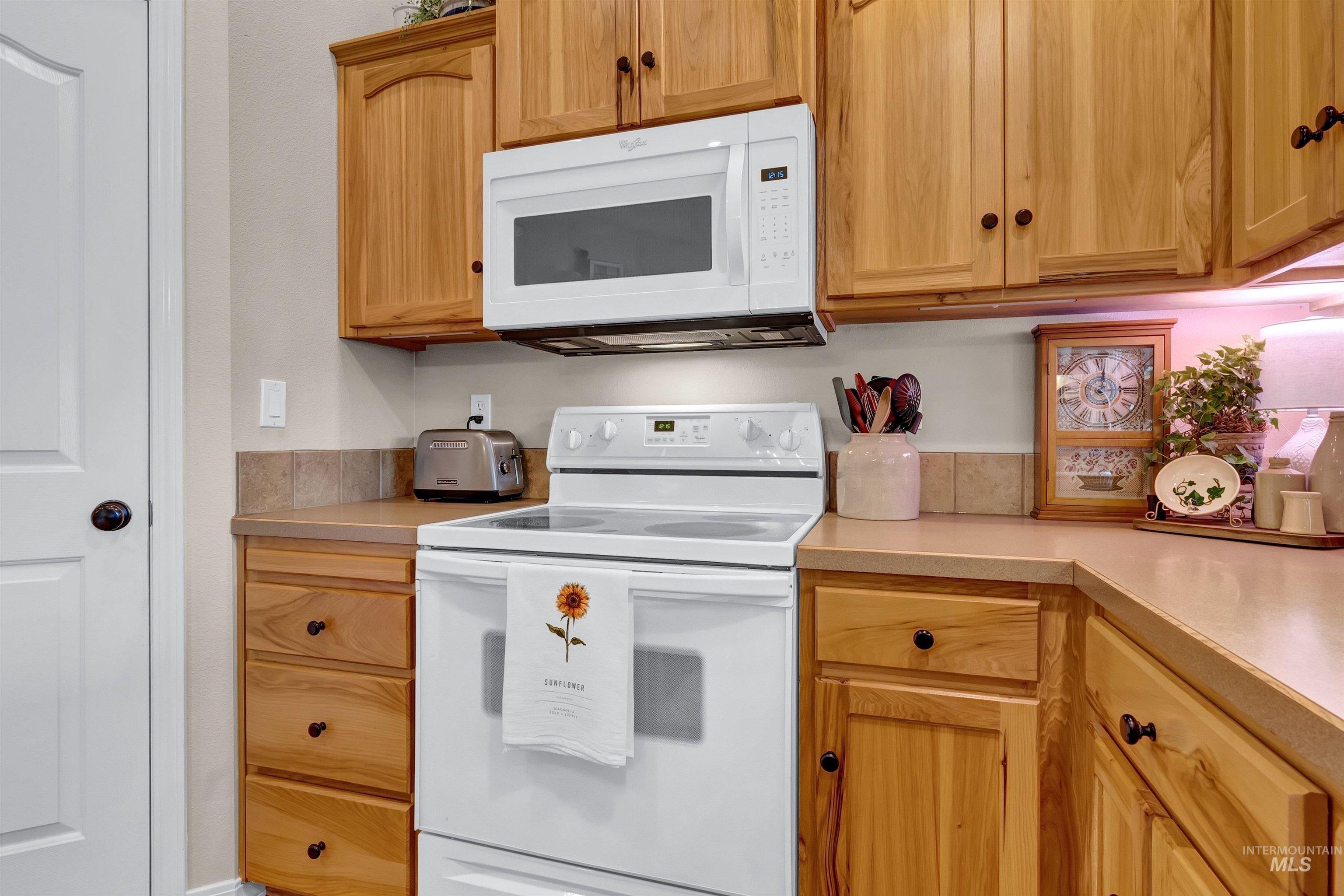 11769 W Pyramid Peak Street, Boise, Idaho 83709-6258, 3 Bedrooms, 2 Bathrooms, Residential For Sale, Price $525,000,MLS 98969526