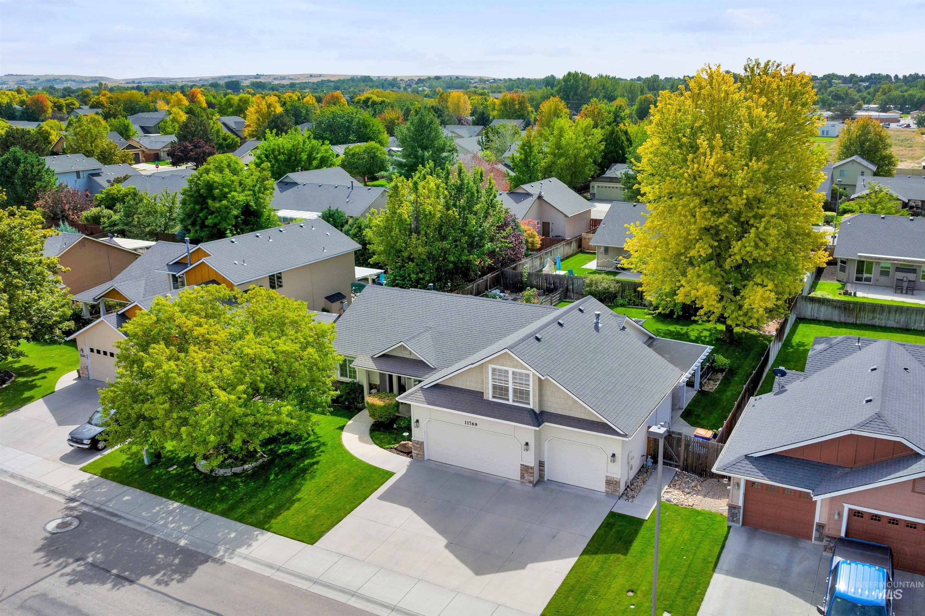 11769 W Pyramid Peak Street, Boise, Idaho 83709-6258, 3 Bedrooms, 2 Bathrooms, Residential For Sale, Price $525,000,MLS 98969526