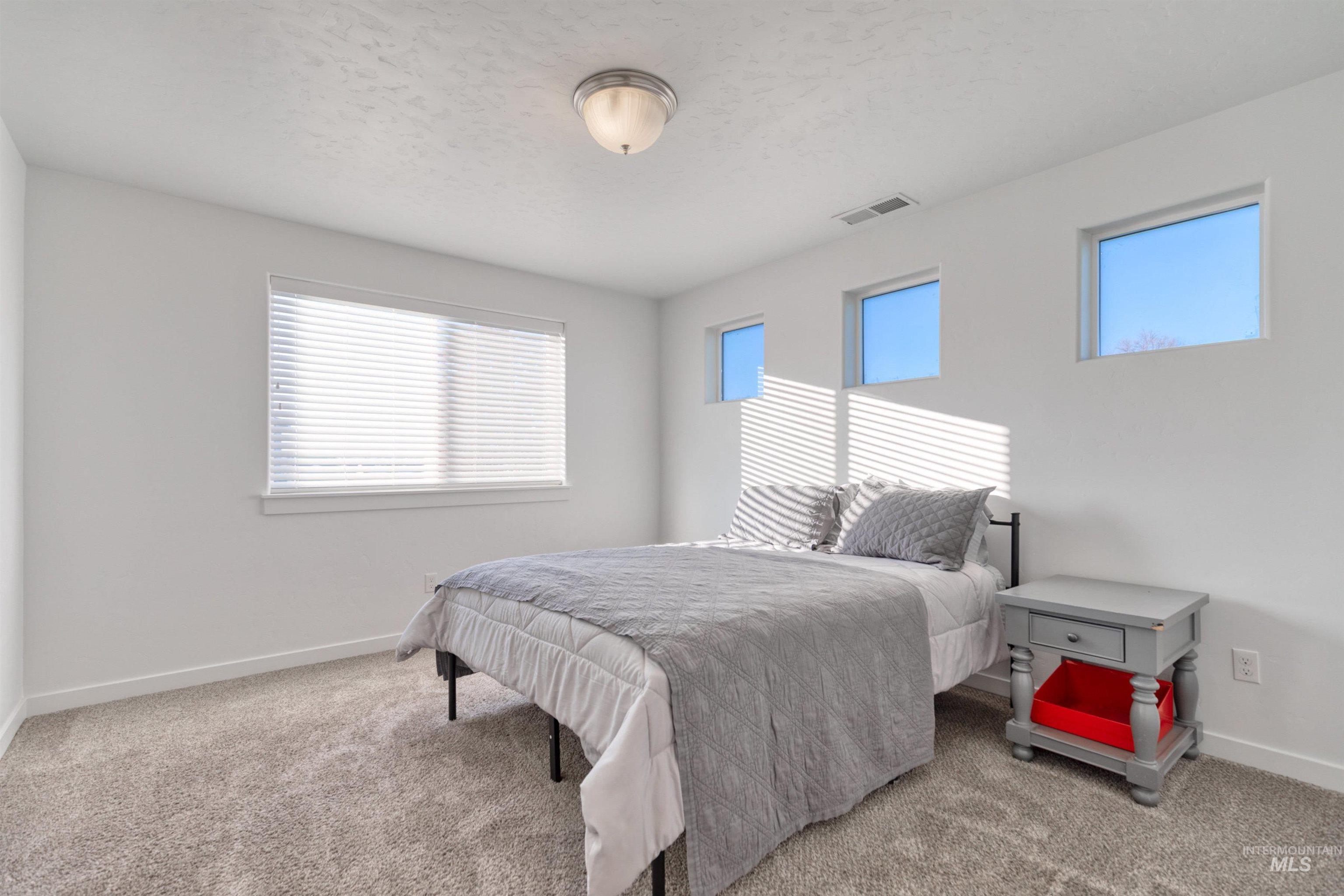 5709 E Bollo Street, Nampa, Idaho 83687-7616, 2 Bedrooms, 2.5 Bathrooms, Residential For Sale, Price $325,000, 98969528