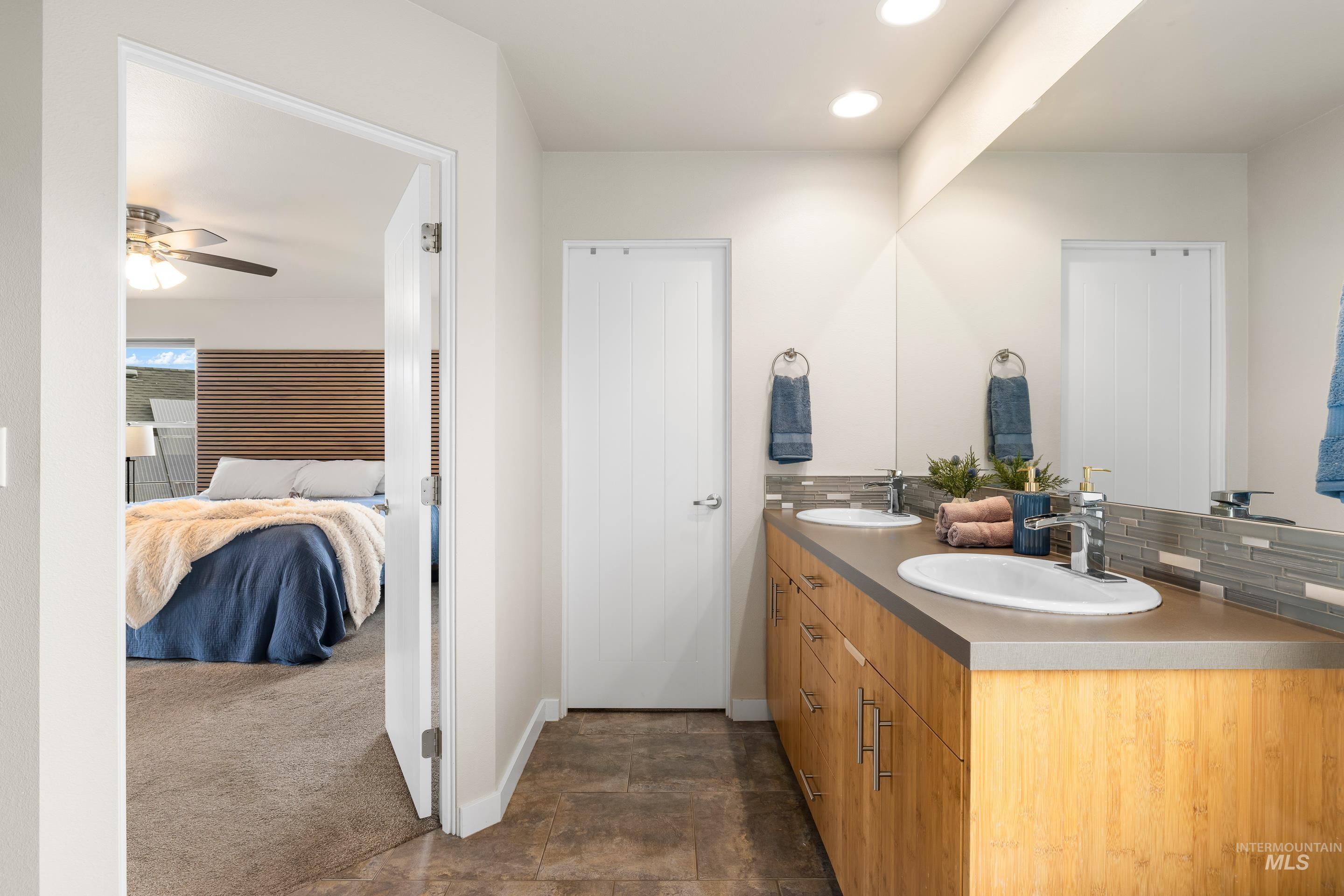 2130 S Myers Pl, Boise, Idaho 83706, 3 Bedrooms, 2.5 Bathrooms, Residential For Sale, Price $595,000,MLS 98969529