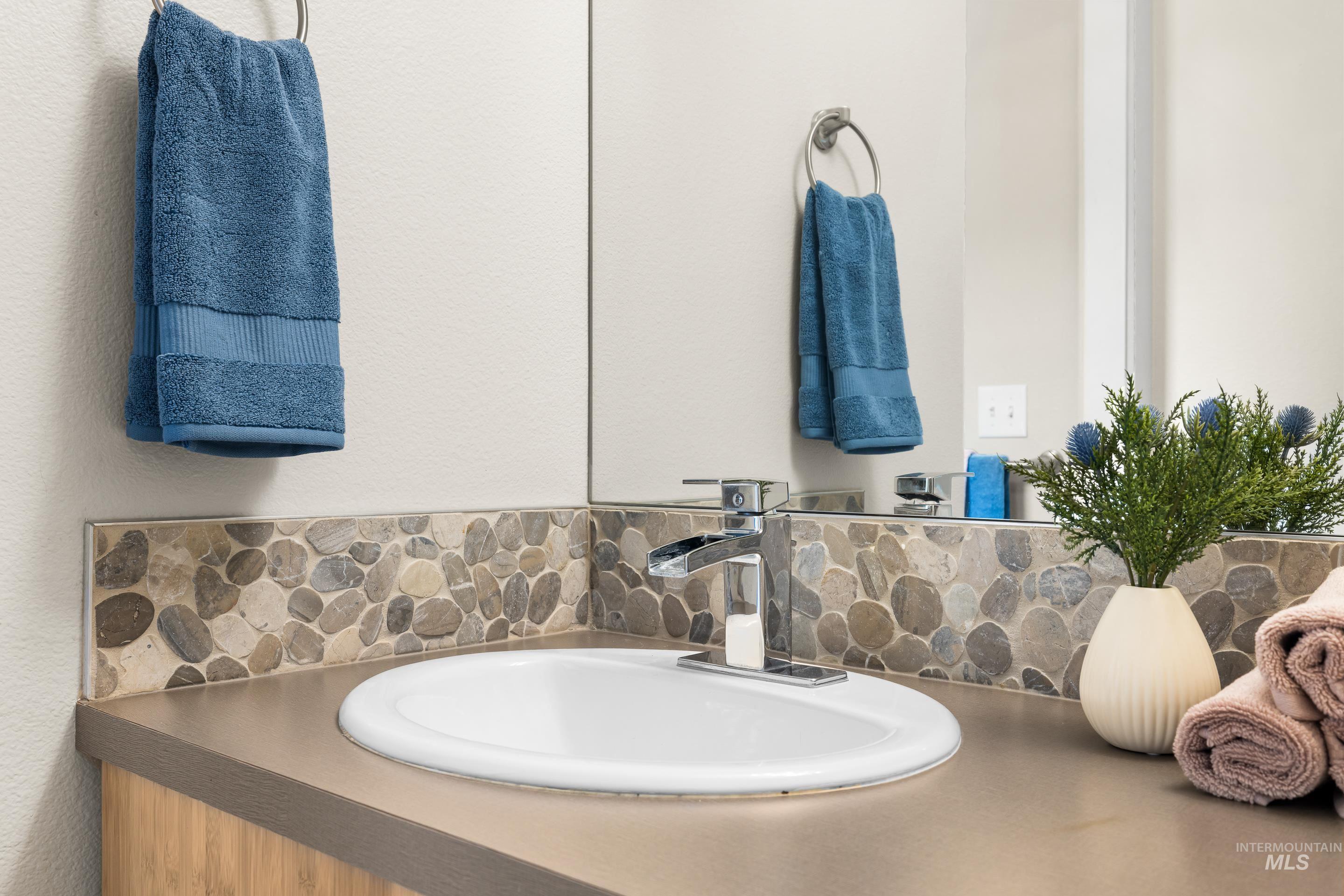 2130 S Myers Pl, Boise, Idaho 83706, 3 Bedrooms, 2.5 Bathrooms, Residential For Sale, Price $595,000,MLS 98969529