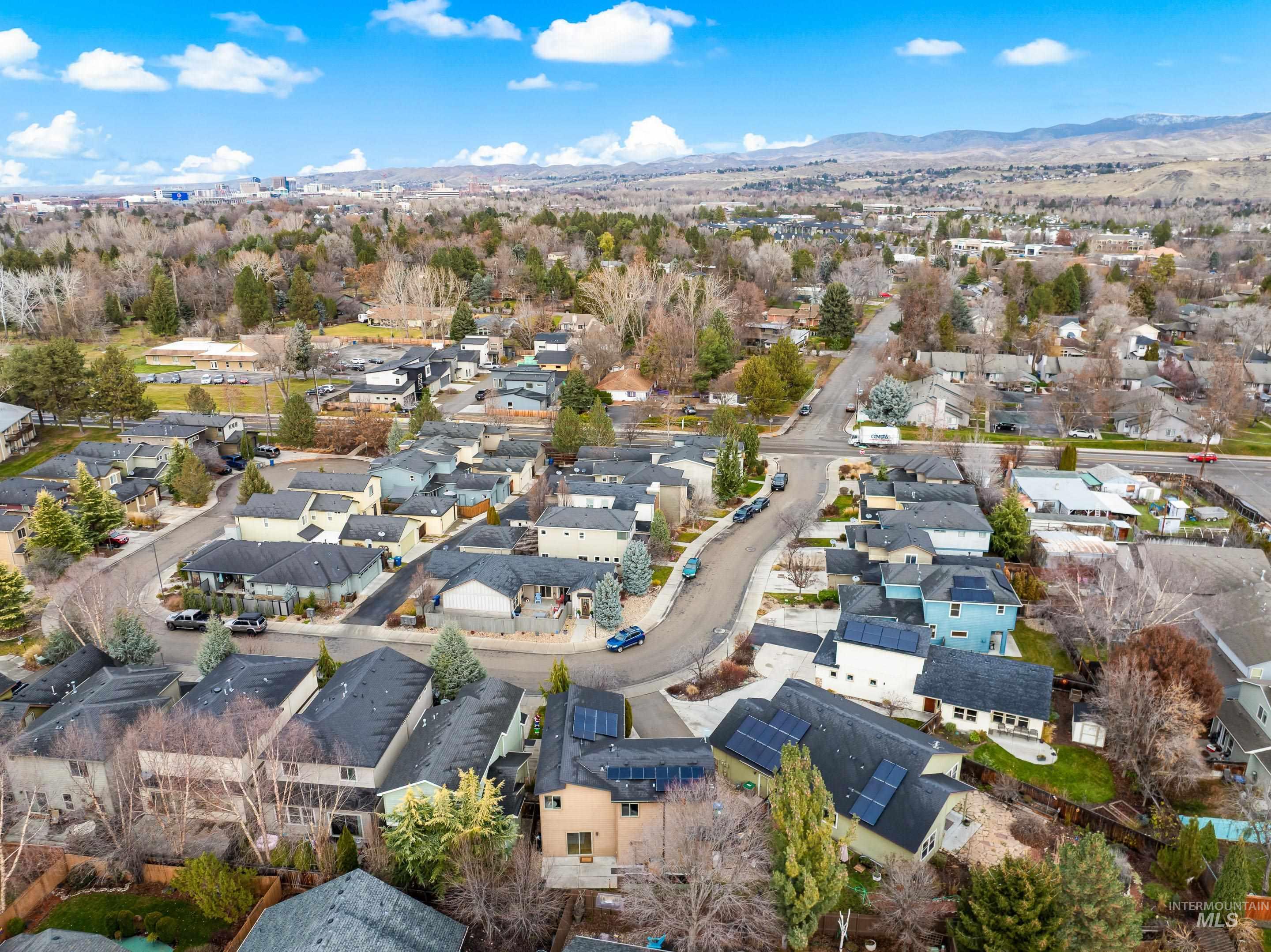 2130 S Myers Pl, Boise, Idaho 83706, 3 Bedrooms, 2.5 Bathrooms, Residential For Sale, Price $595,000,MLS 98969529