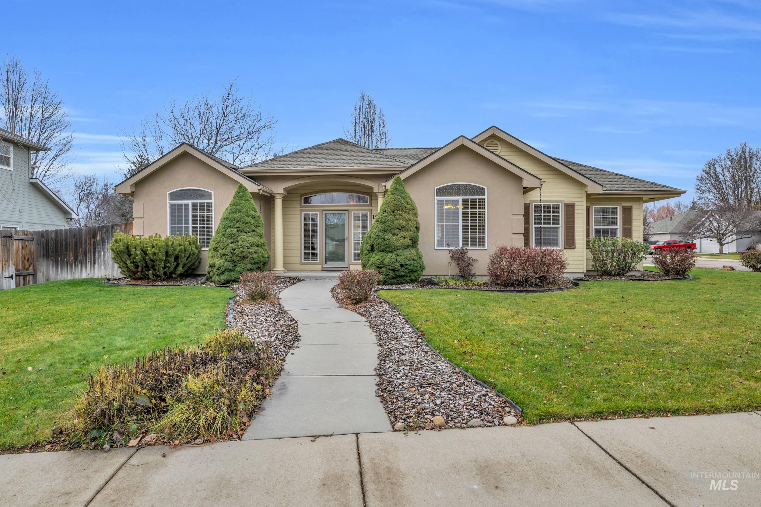 1947 S Wilde Creek Way, Boise, Idaho 83709, 3 Bedrooms, 2 Bathrooms, Residential For Sale, Price $550,000,MLS 98969532