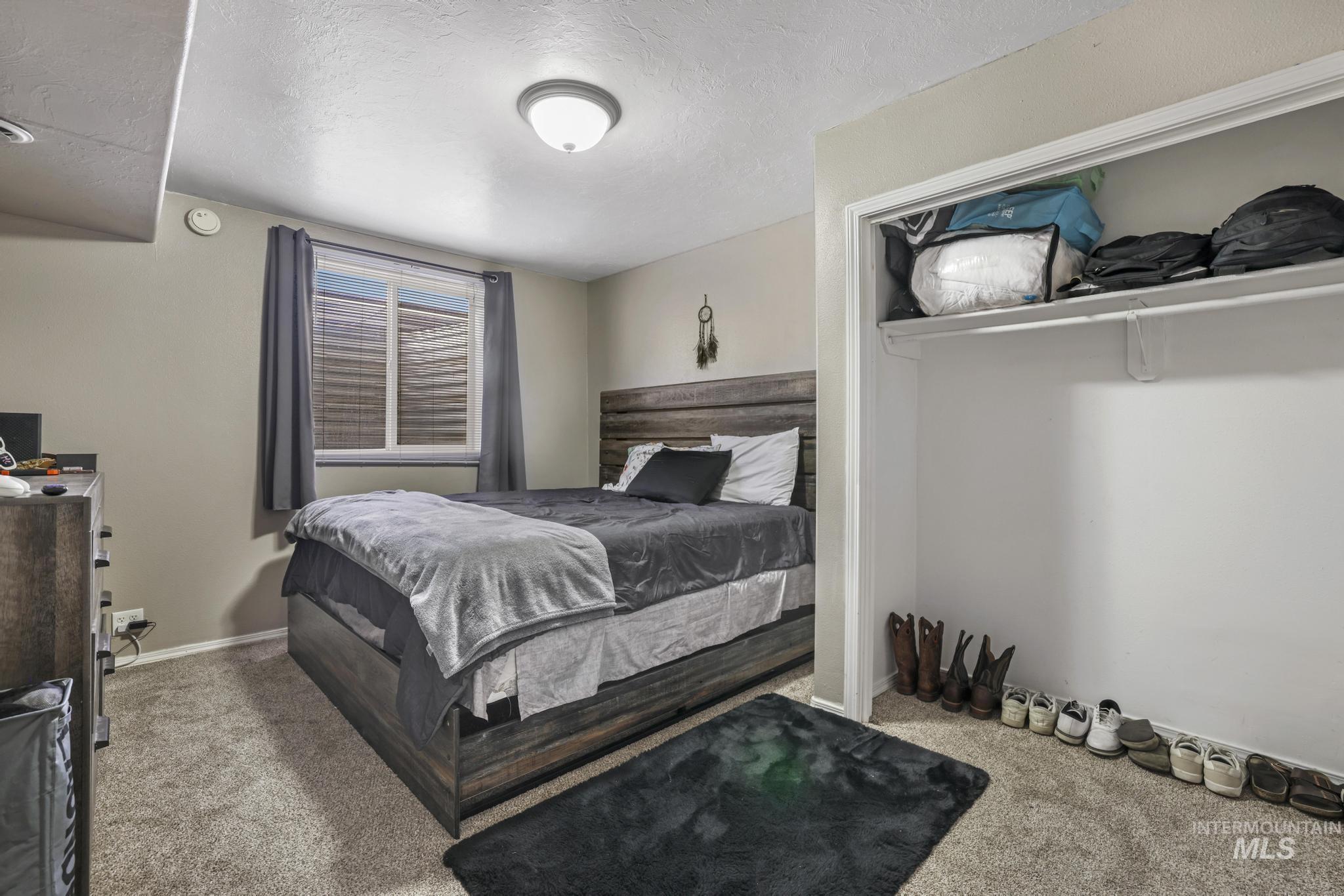 321 Cedarpark Cir, Twin Falls, Idaho 83301, 4 Bedrooms, 3 Bathrooms, Residential For Sale, Price $429,000,MLS 98969542