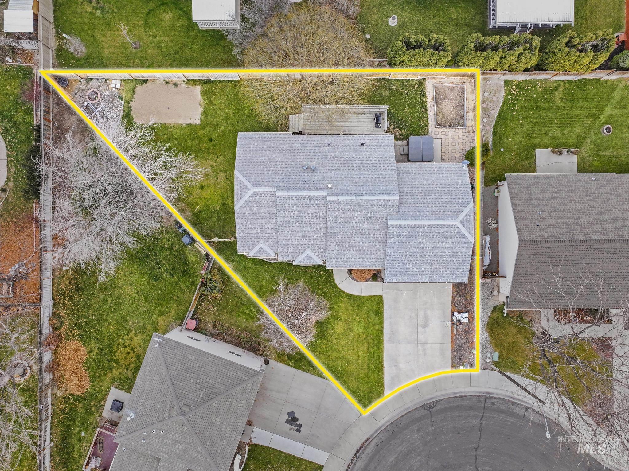 321 Cedarpark Cir, Twin Falls, Idaho 83301, 4 Bedrooms, 3 Bathrooms, Residential For Sale, Price $429,000,MLS 98969542