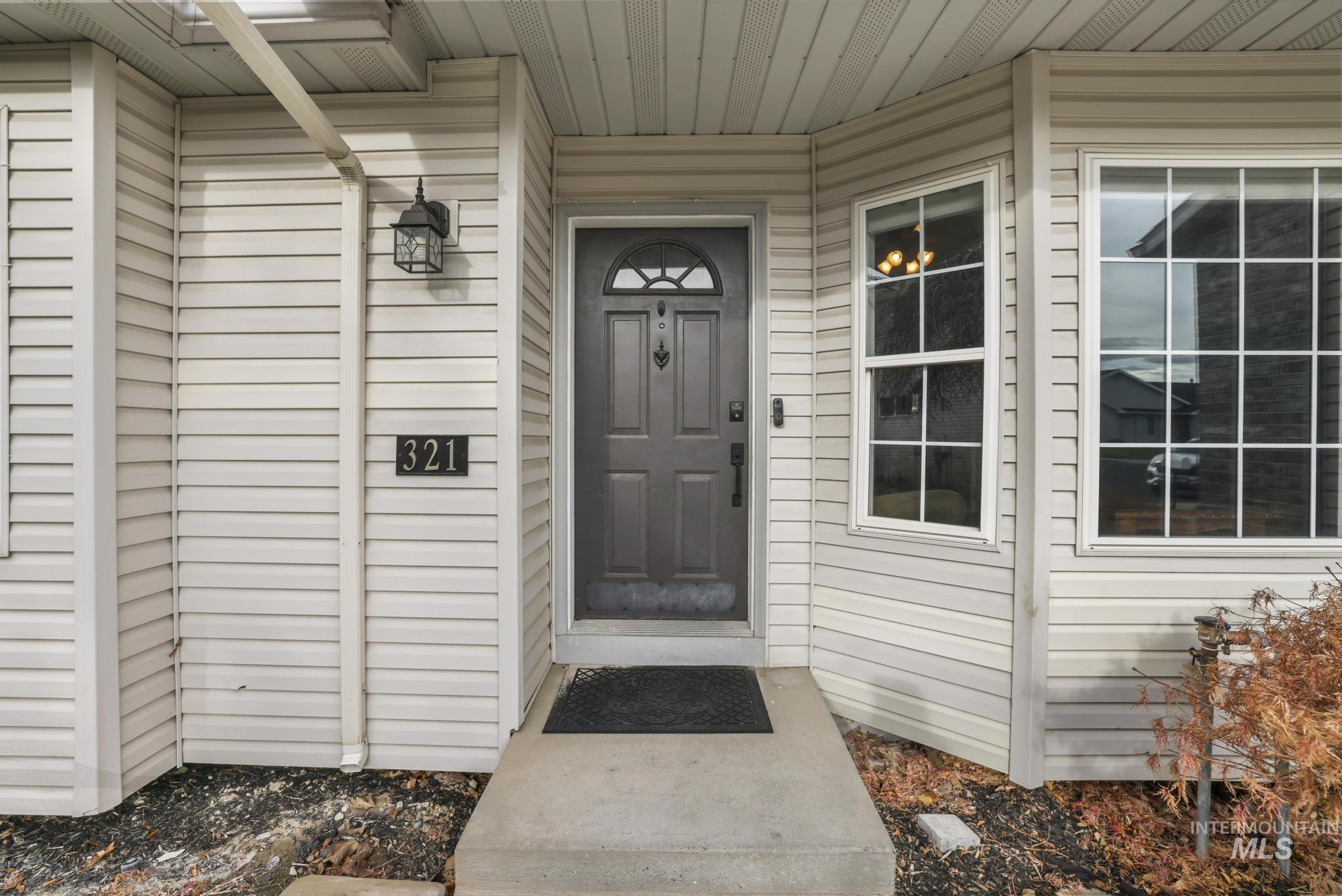 321 Cedarpark Cir, Twin Falls, Idaho 83301, 4 Bedrooms, 3 Bathrooms, Residential For Sale, Price $429,000,MLS 98969542