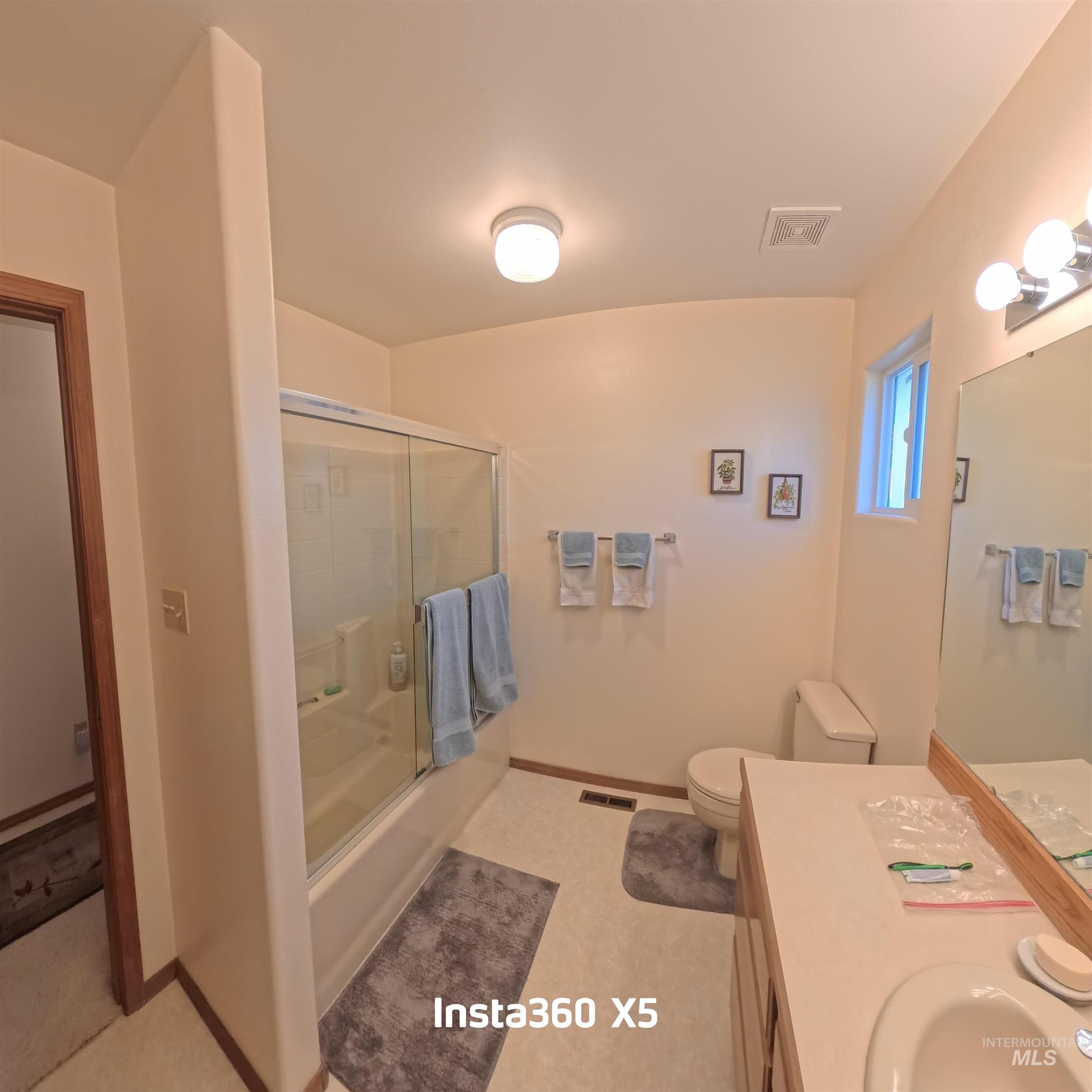 2450 Julie Lane, Twin Falls, Idaho 83301, 4 Bedrooms, 3 Bathrooms, Residential For Sale, Price $675,000, 98969562