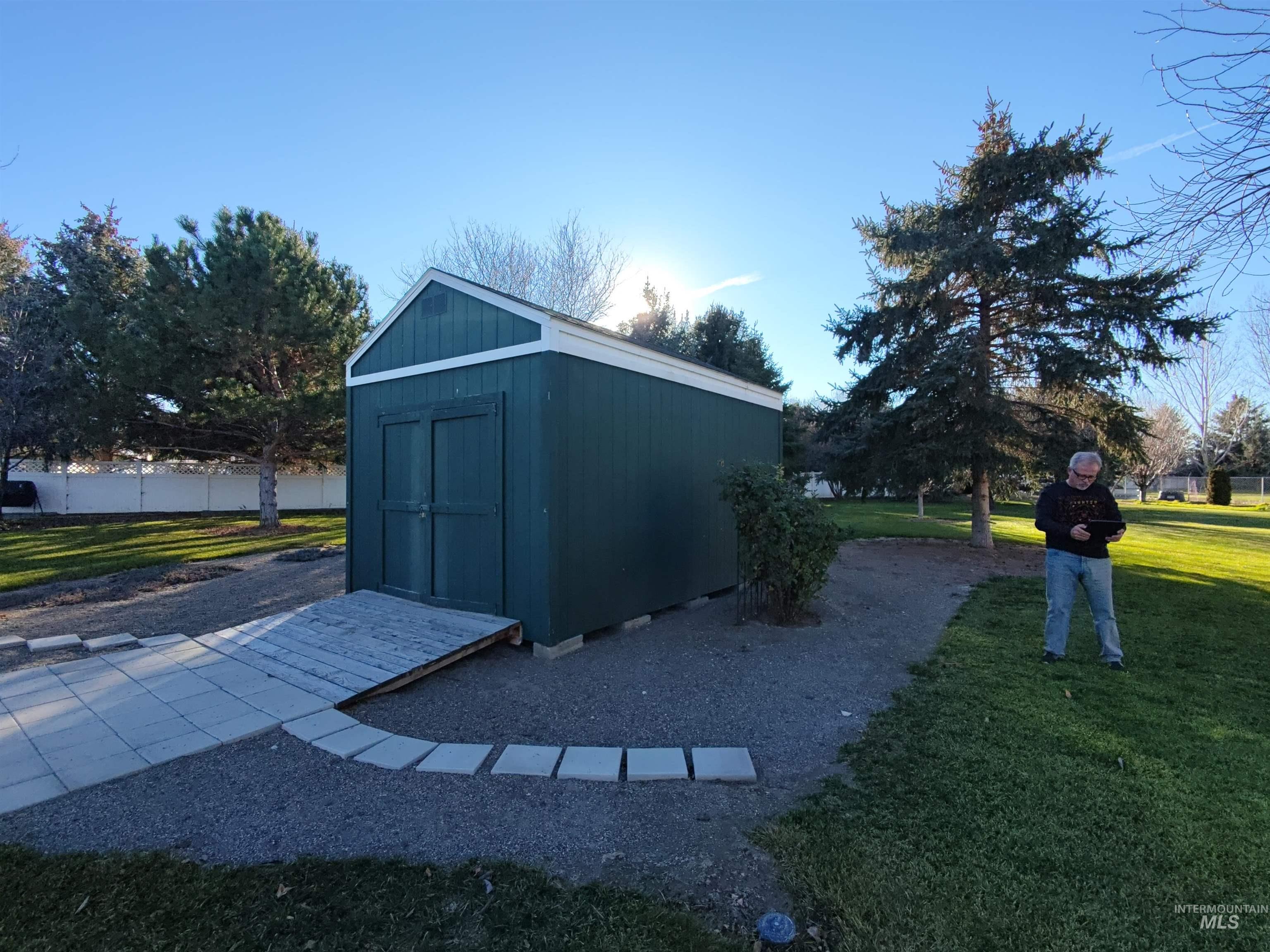 2450 Julie Lane, Twin Falls, Idaho 83301, 4 Bedrooms, 3 Bathrooms, Residential For Sale, Price $675,000, 98969562