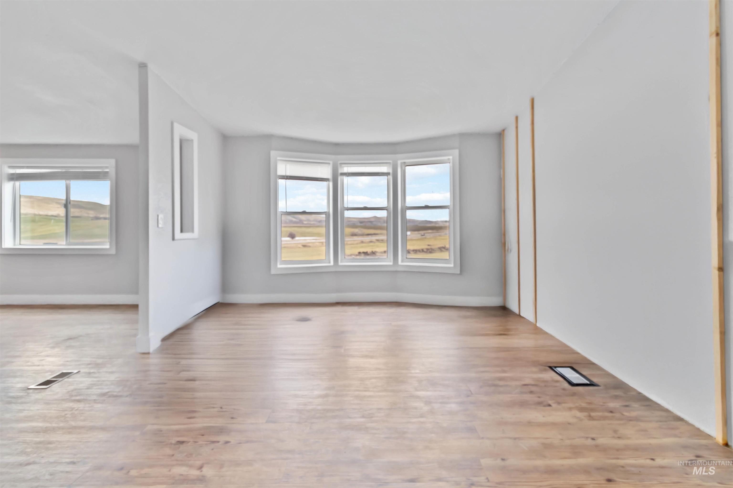 5827 E Little Basin Rd, King Hill, Idaho 83633, 4 Bedrooms, 2 Bathrooms, Residential For Sale, Price $405,000,MLS 98969564